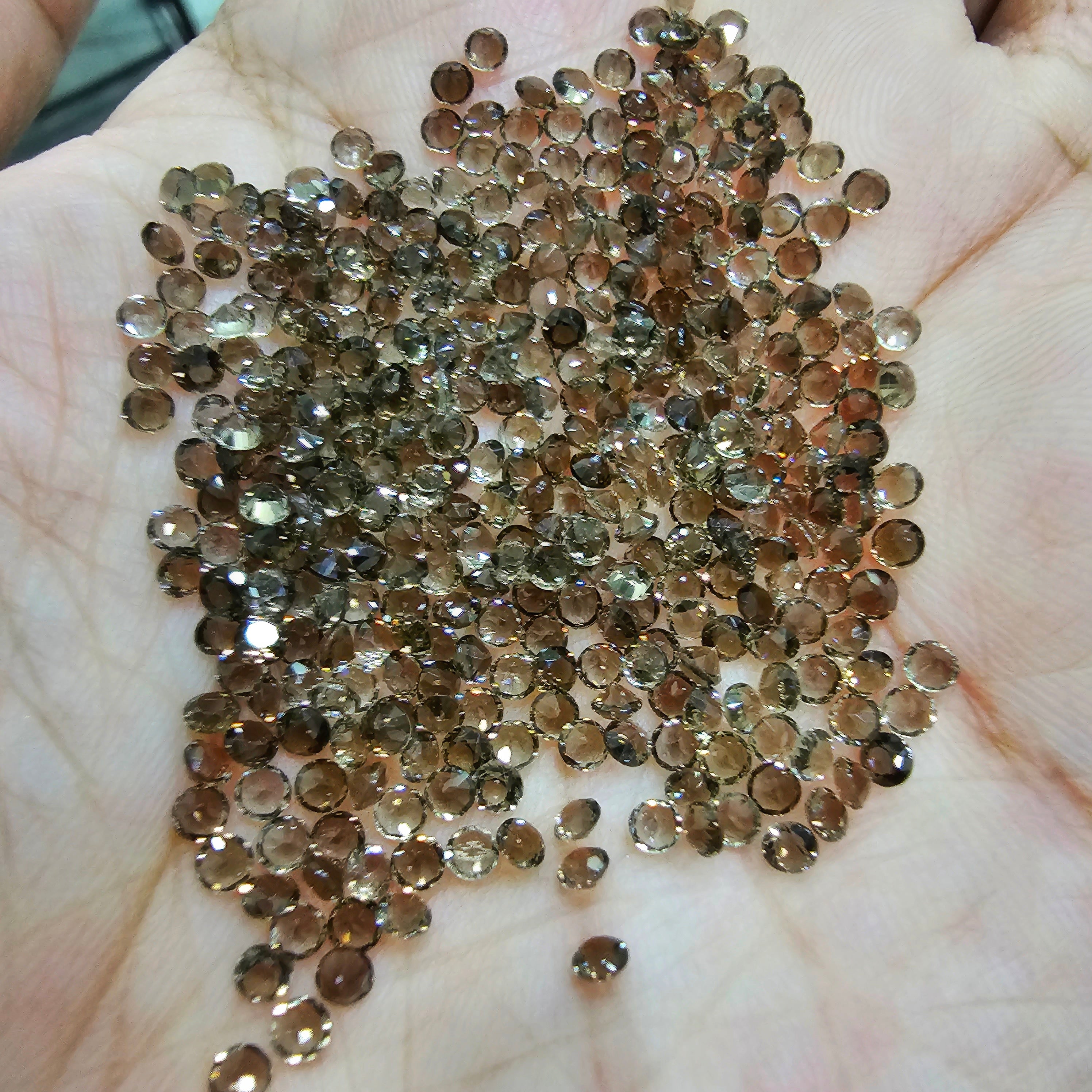 100 Pcs of Smoky Quartz Black Round 2.50mm - The LabradoriteKing