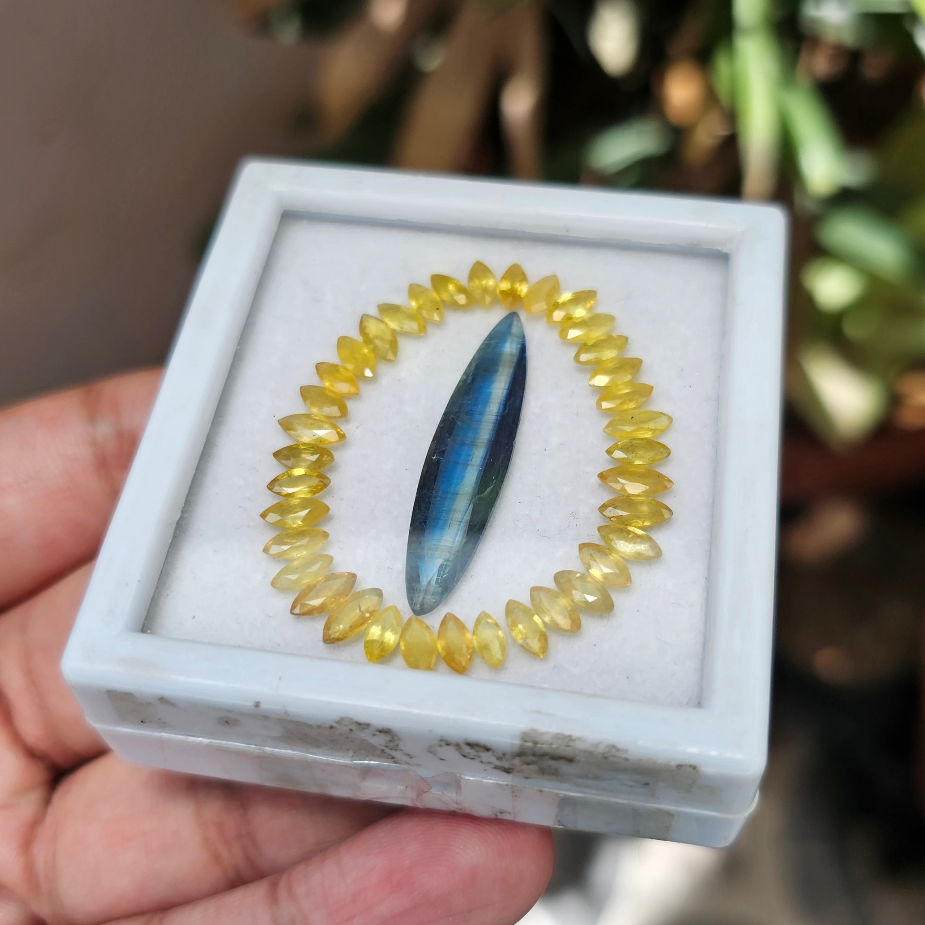 37 Pieces Natural kynite And Yellow Sapphire Faceted Gemstone Marquise Shape Size: 6-37mm - The LabradoriteKing