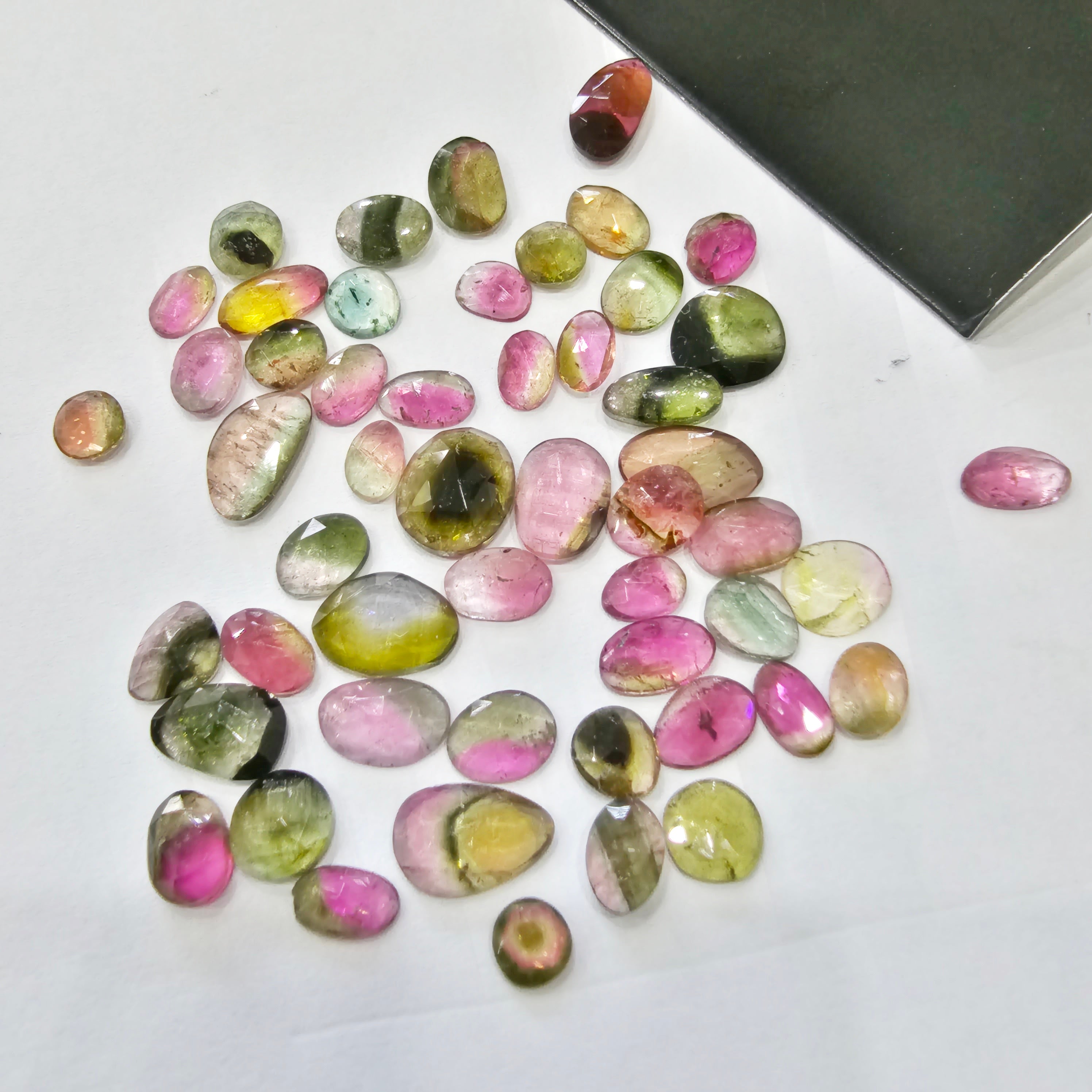 20 Pcs of Bi color Tourmaline Rosecuts | 5-8mm - The LabradoriteKing