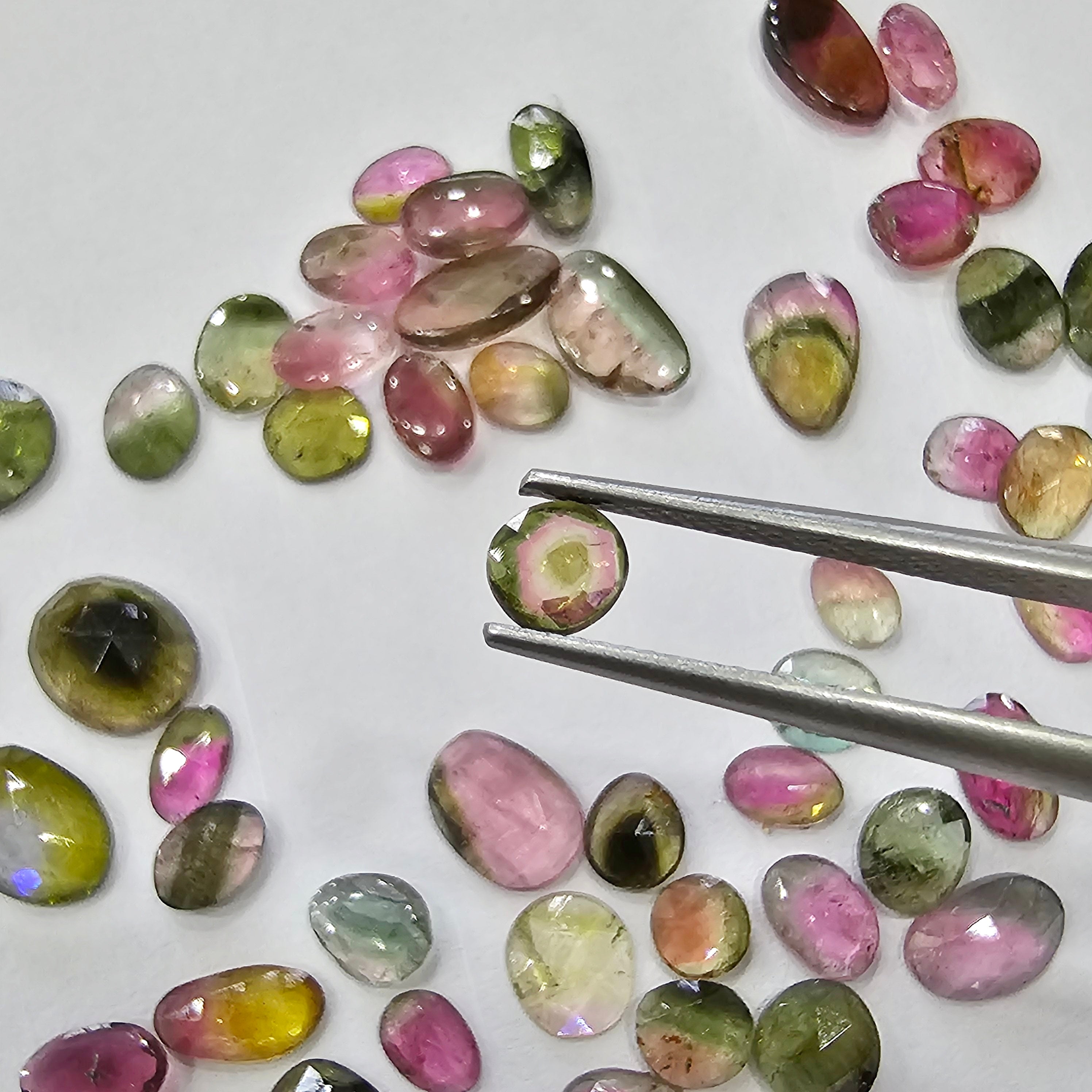 20 Pcs of Bi color Tourmaline Rosecuts | 5-8mm - The LabradoriteKing