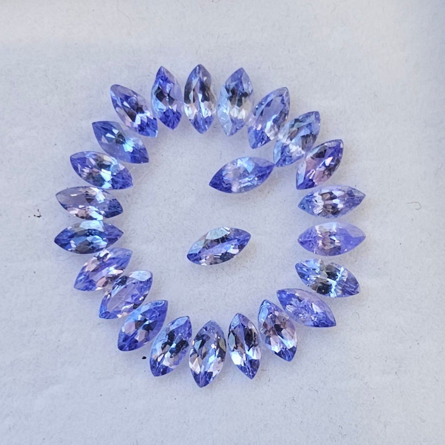 24  Pieces  Natural Tanzanite Faceted Gemstone Marquise Shape: 3-6mm - The LabradoriteKing