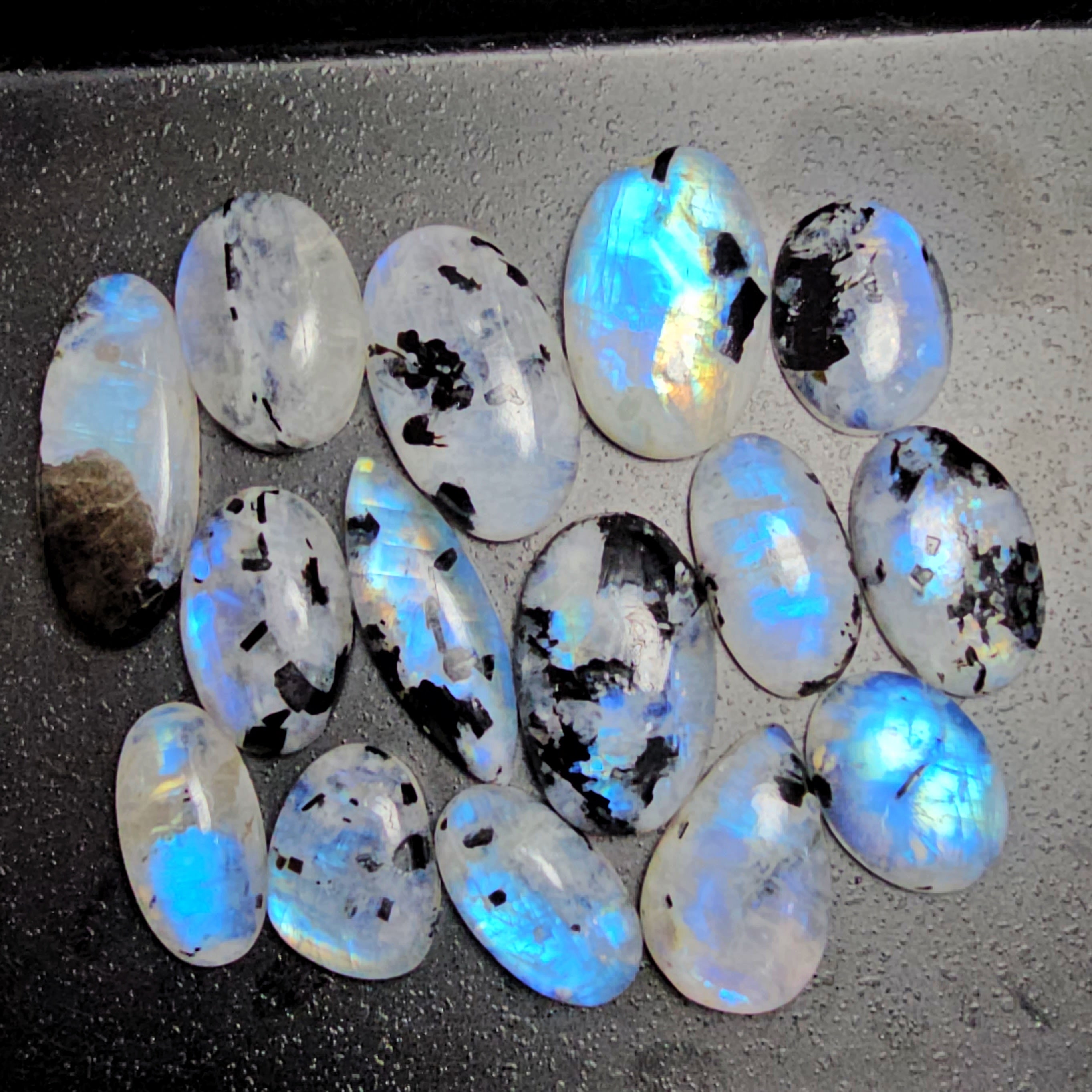 10 Pcs Rainbow Moonstone with Blue Flash and Black Tourmalines - The LabradoriteKing