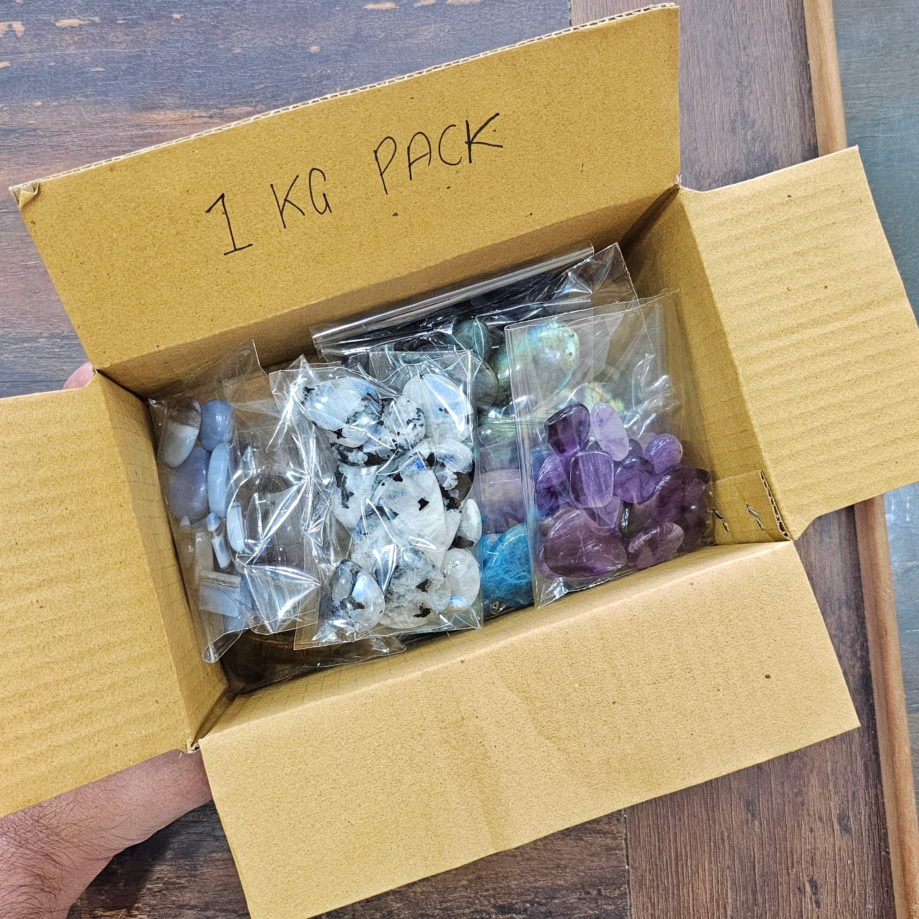 Labor Day 1 KG Box: Moonstone, Labradorite, Sodalite, Tiger eye, Rose Quartz, Apatite , Black Tourmalinw - The LabradoriteKing