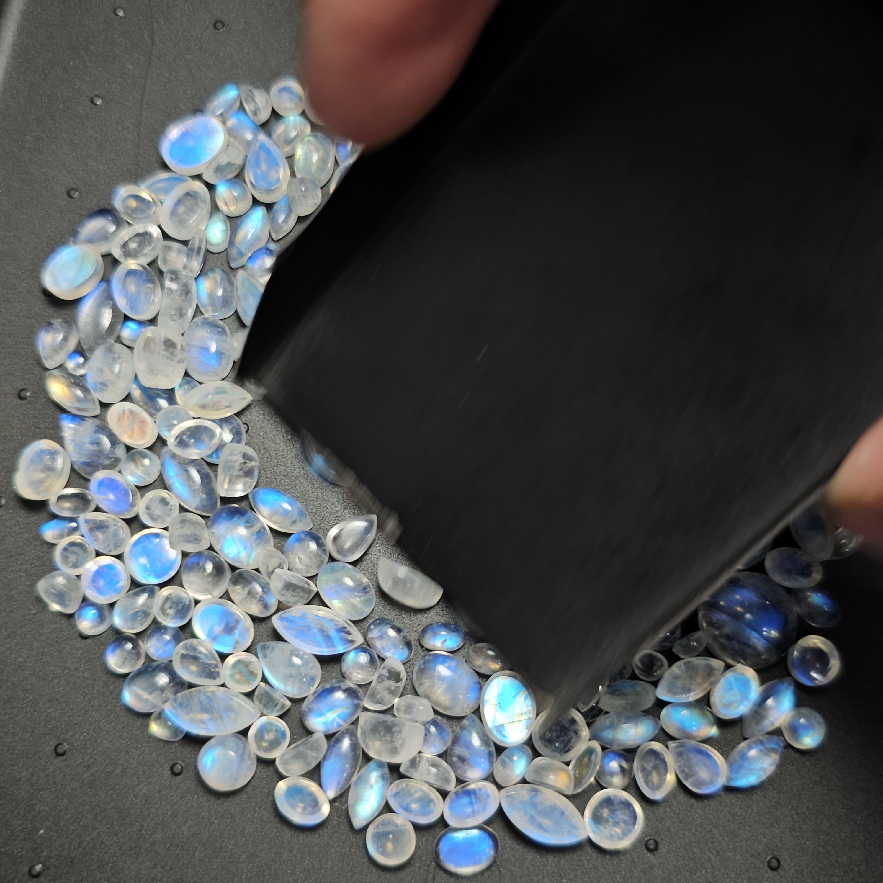 50 Pcs of Good Quality Rainbow Moonstone Cabochons | 3-10mm - The LabradoriteKing