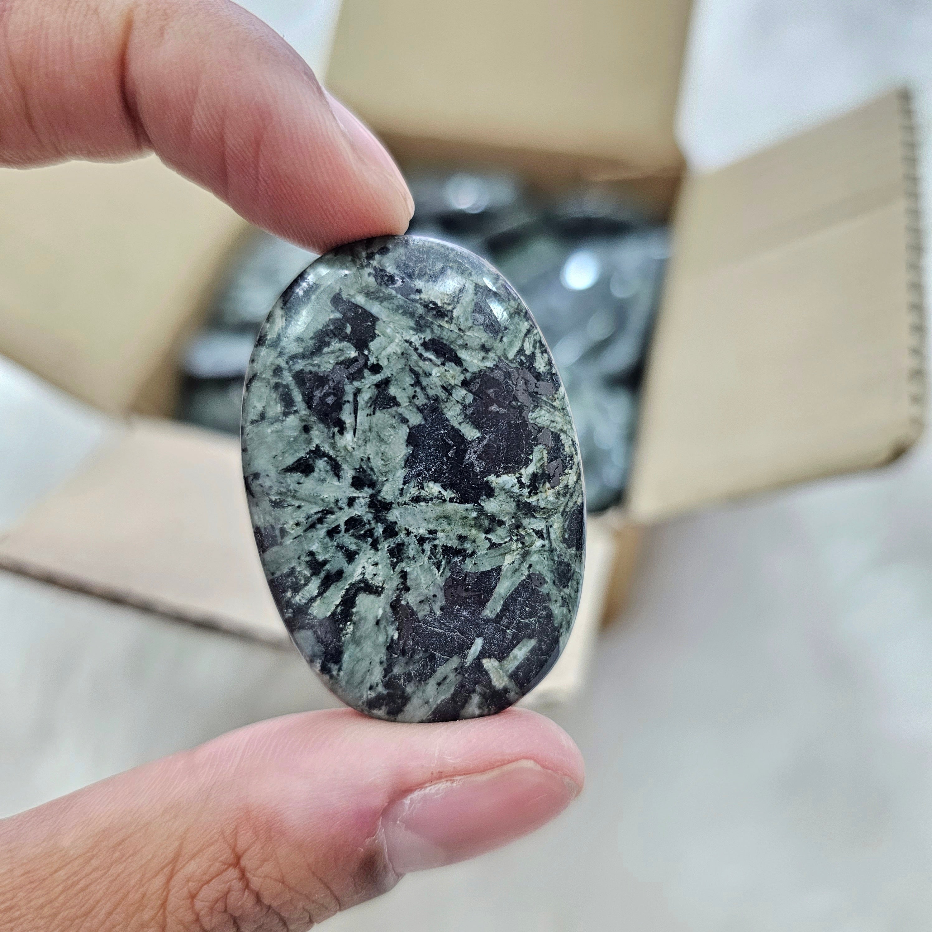 500 Grams of Chinese writing stone /Polar Jade | 1 to 3 Inches | 40-50 Pcs - The LabradoriteKing