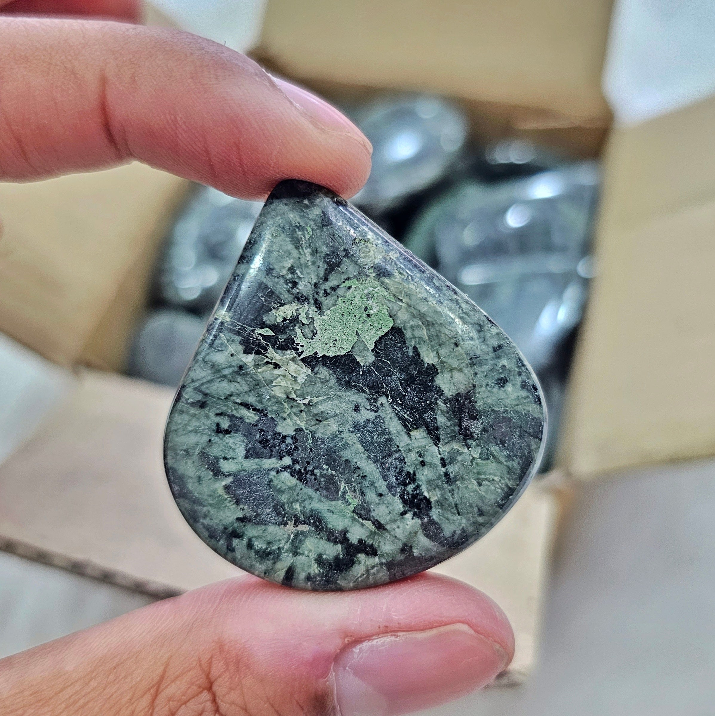 500 Grams of Chinese writing stone /Polar Jade | 1 to 3 Inches | 40-50 Pcs - The LabradoriteKing