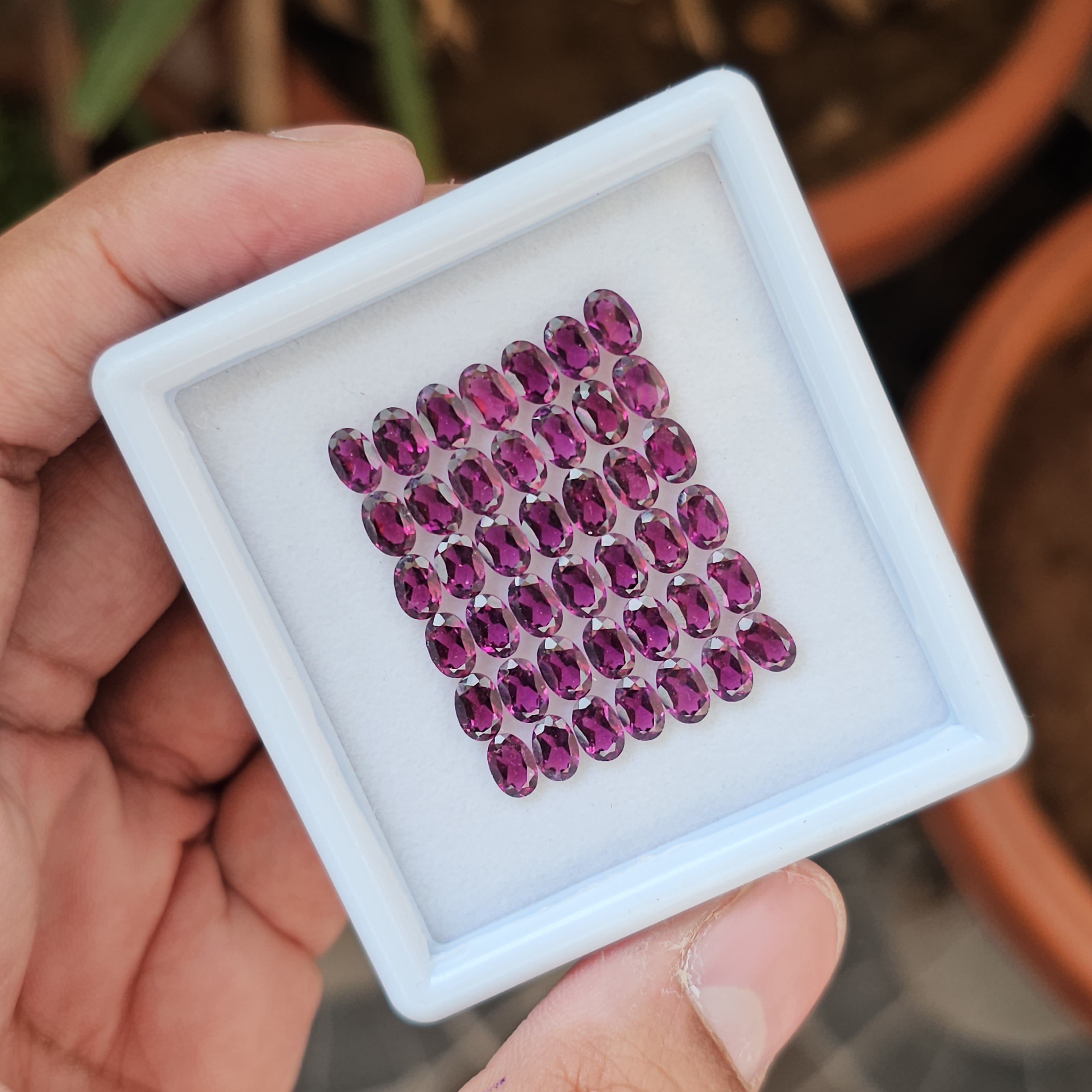 30 Pcs Natural Pink Rhodolite Garnet : Oval Shape | Size 6x4mm and 5x3mm - The LabradoriteKing