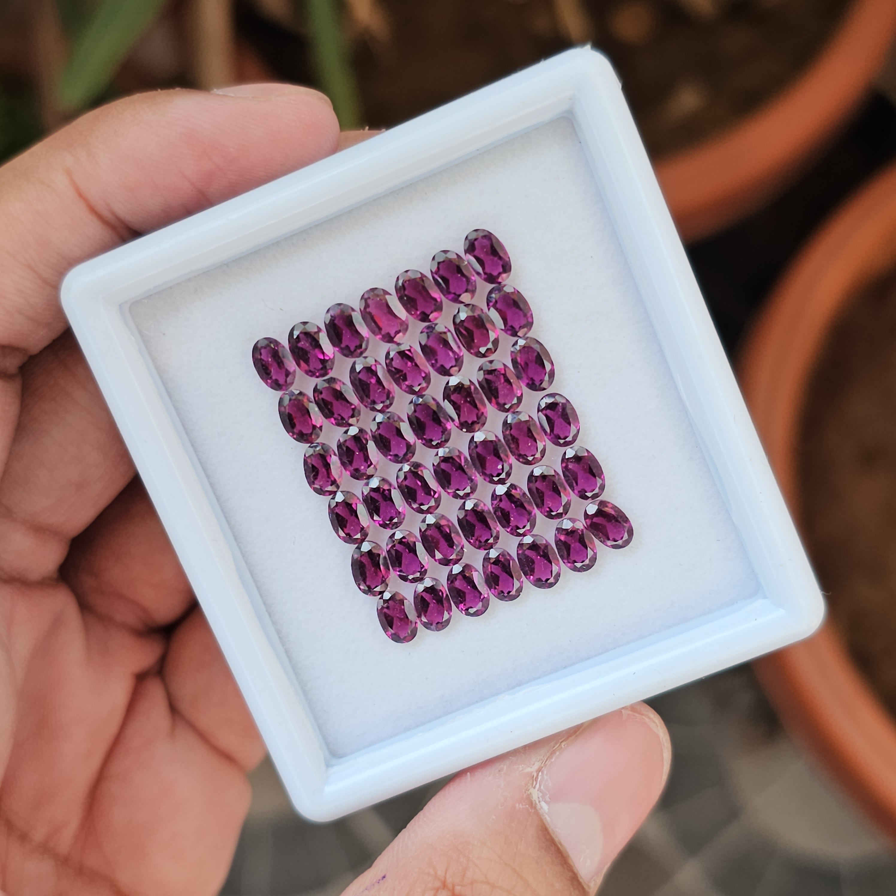 30 Pcs Natural Pink Rhodolite Garnet : Oval Shape | Size 6x4mm and 5x3mm - The LabradoriteKing