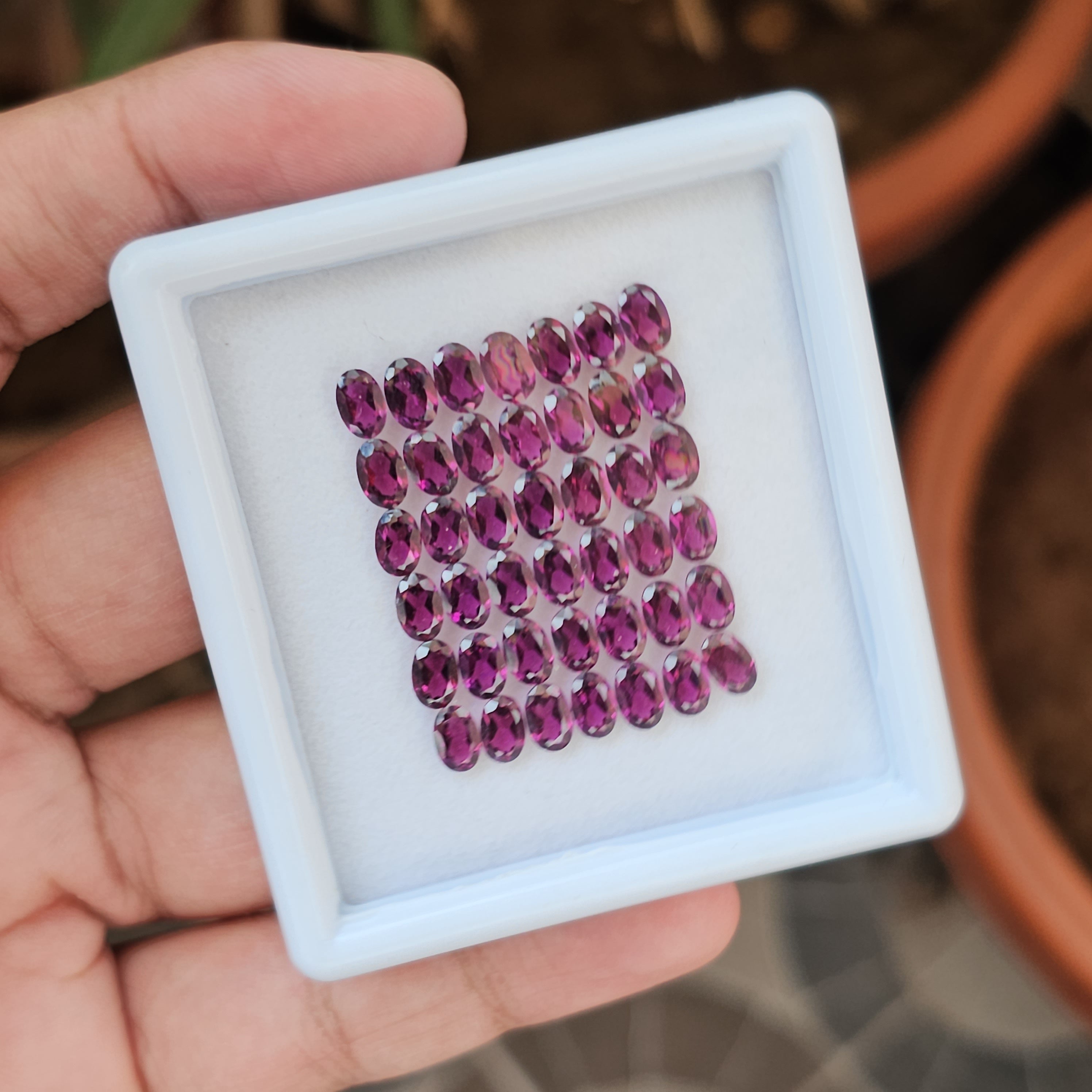 30 Pcs Natural Pink Rhodolite Garnet : Oval Shape | Size 6x4mm and 5x3mm - The LabradoriteKing