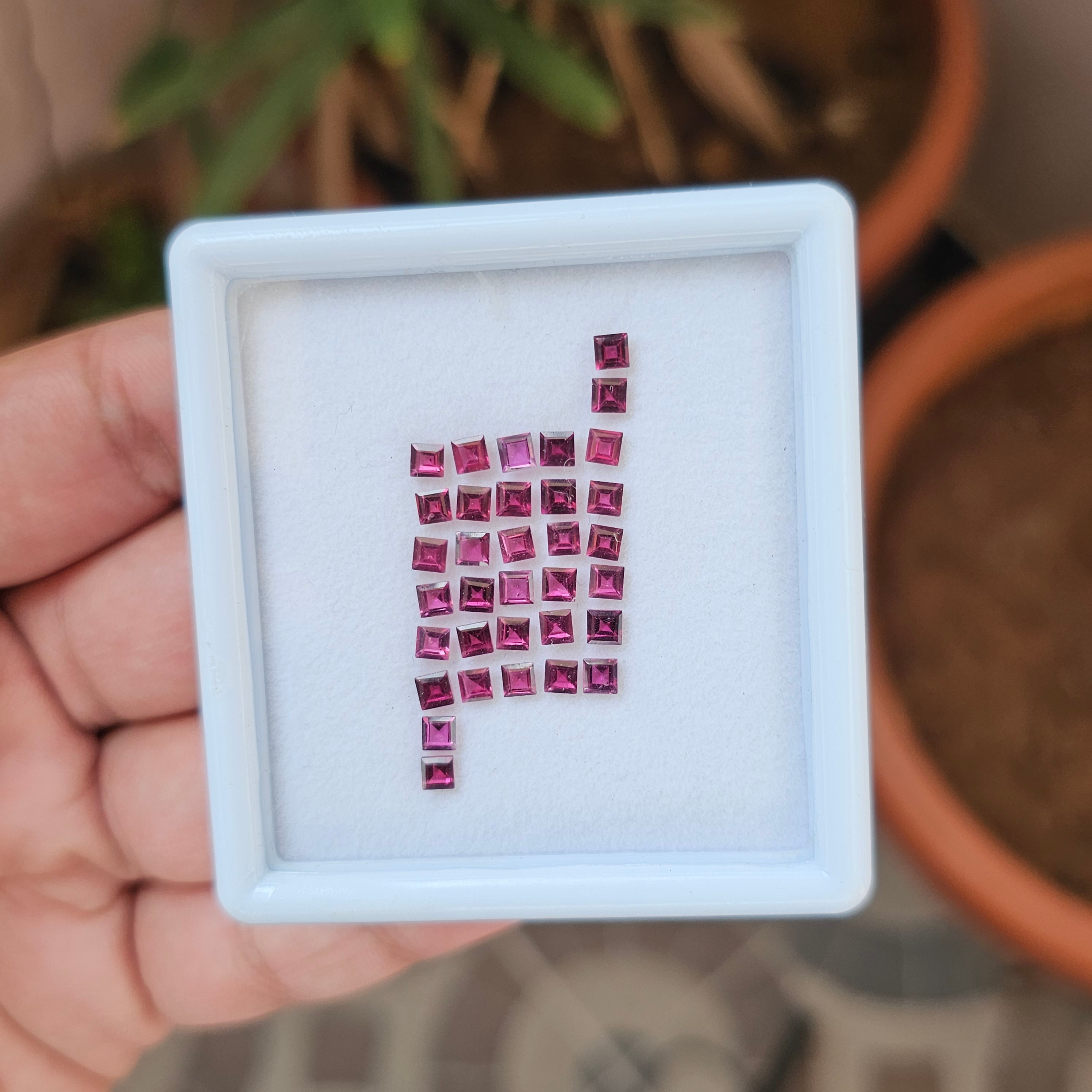 29 Natural Rhodolite Garnet : Square Shape | Size:3mm - The LabradoriteKing