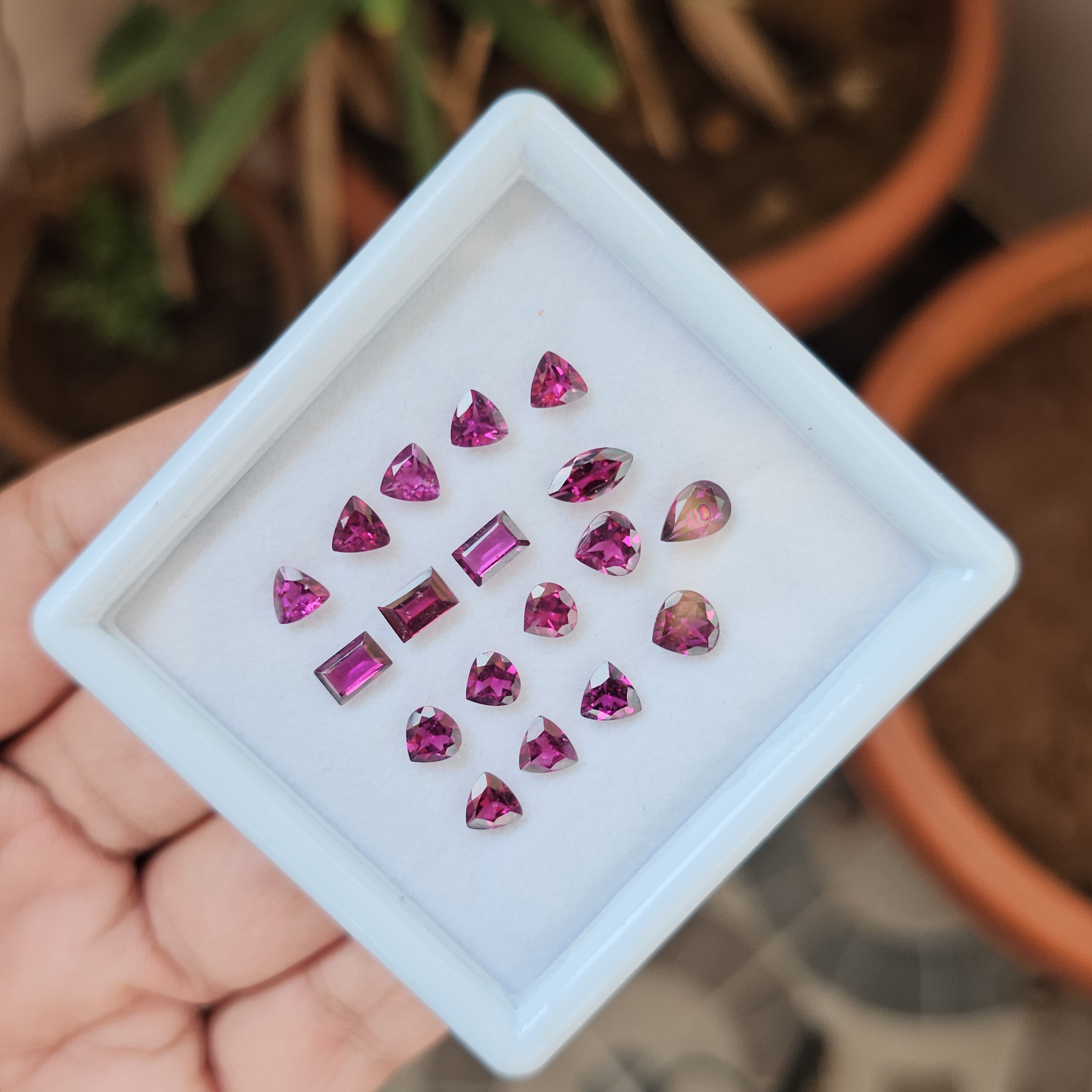 18 Natural Rhodolite Garnet : Mix Shape | Size:5-7mm - The LabradoriteKing