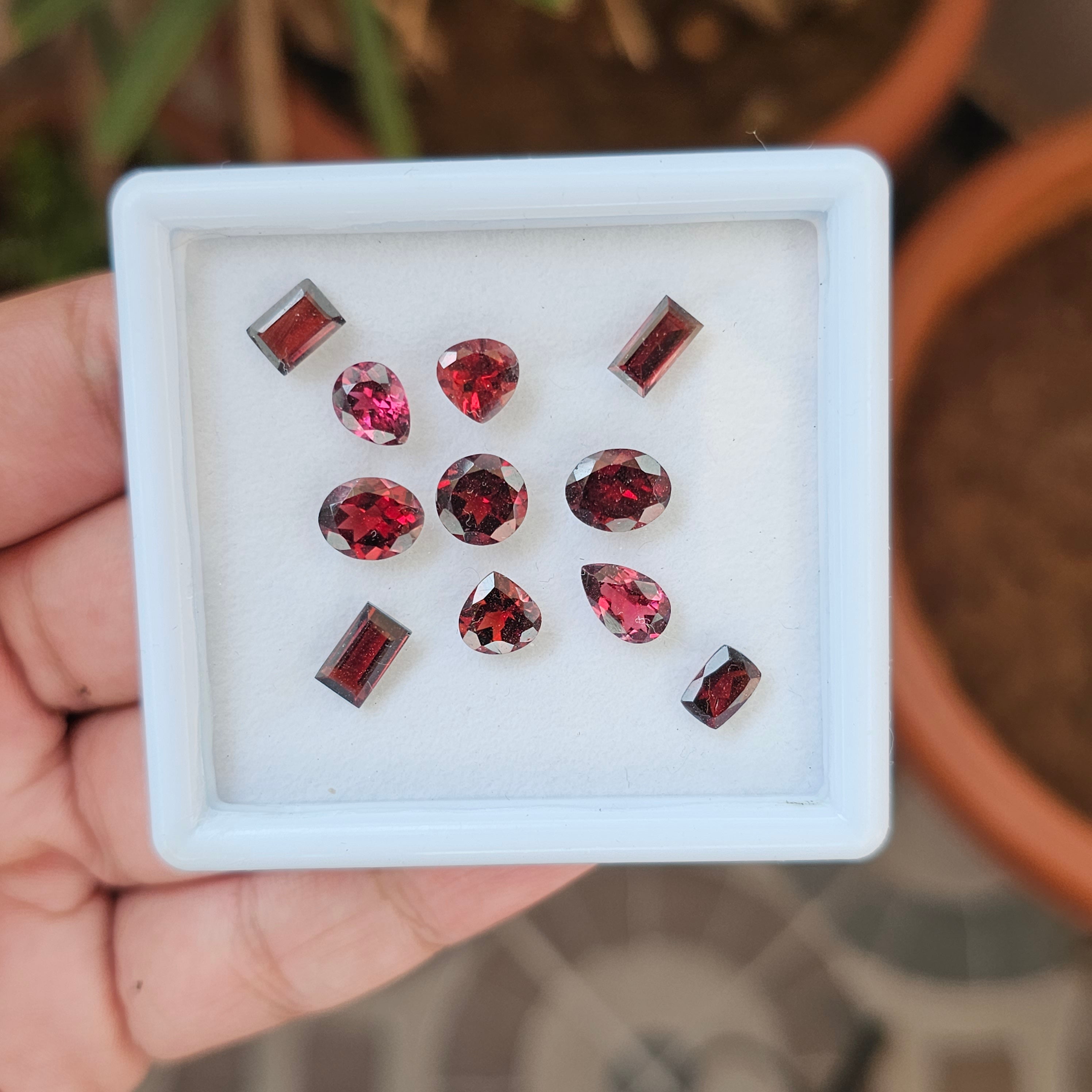 11 Natural  Garnet : Mix Shape | Size:7-9mm - The LabradoriteKing