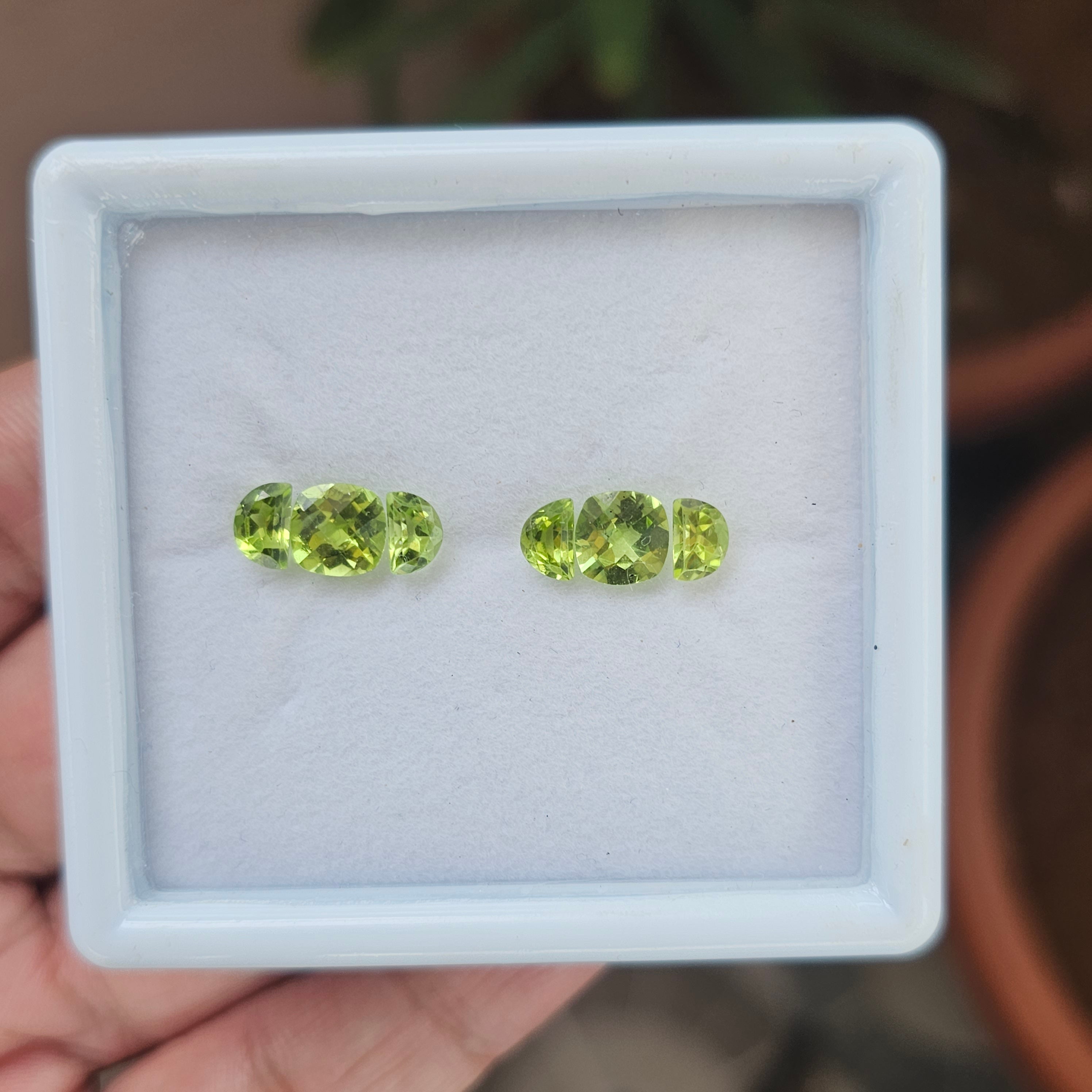 6 Natural Peridot  :Cushion & Haff moon Shape | Size:6x6.70mm - The LabradoriteKing