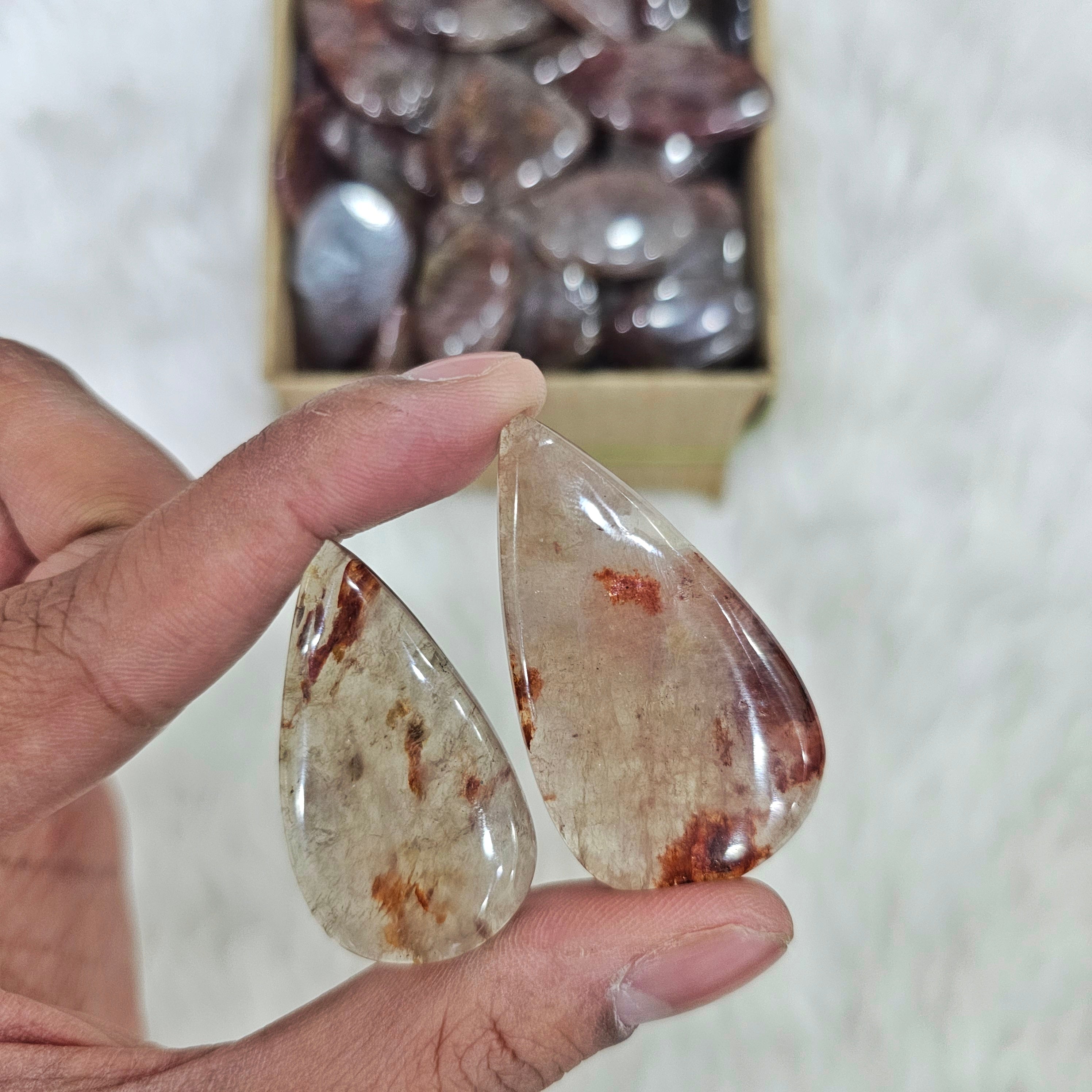 500 Grams of Quartz with cherry inclusions - The LabradoriteKing