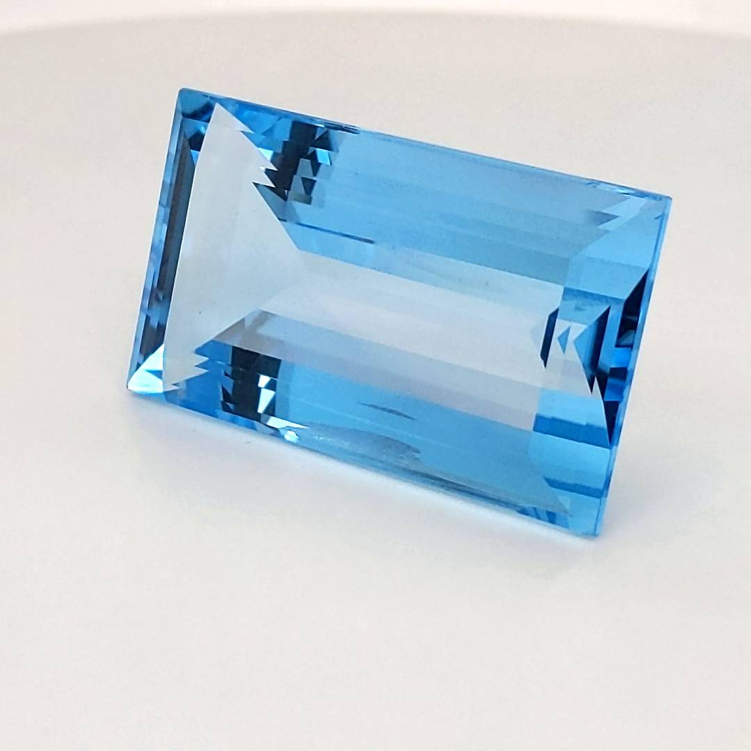 Natural Big Size Sky Blue Topaz Faceted | Rectangle | Size:31x18mm - The LabradoriteKing