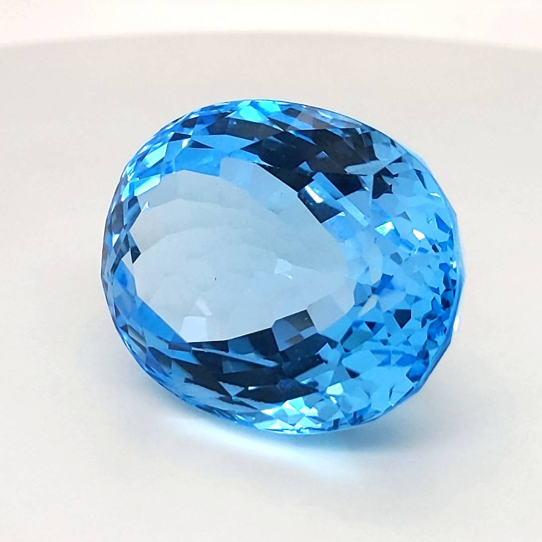 Natural Big Size Sky Blue Topaz Faceted | Oval | Size:28x22mm - The LabradoriteKing