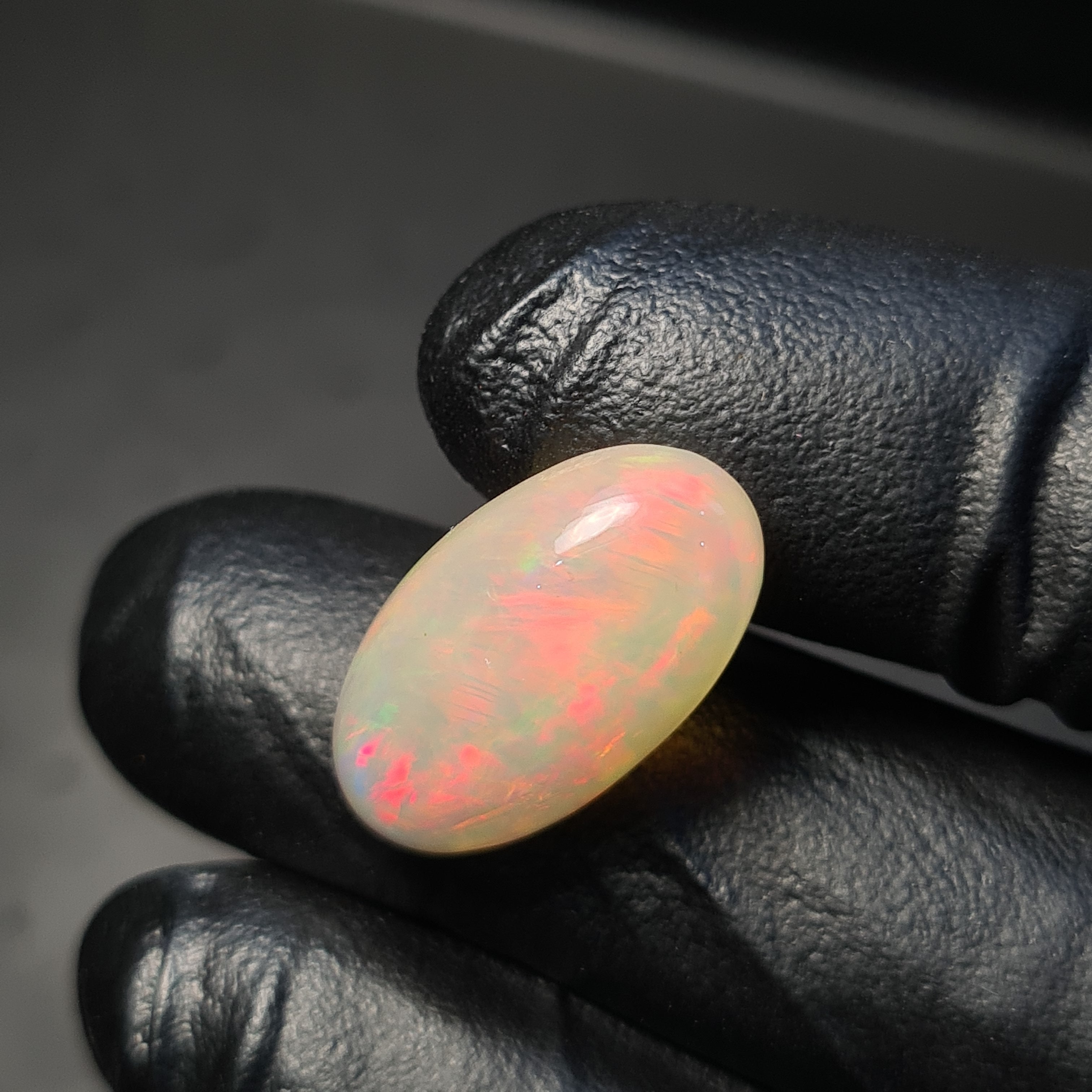 1  Pcs Of Natural Ethopian Opal  | Oval Shape | Size: 12x21mm - The LabradoriteKing