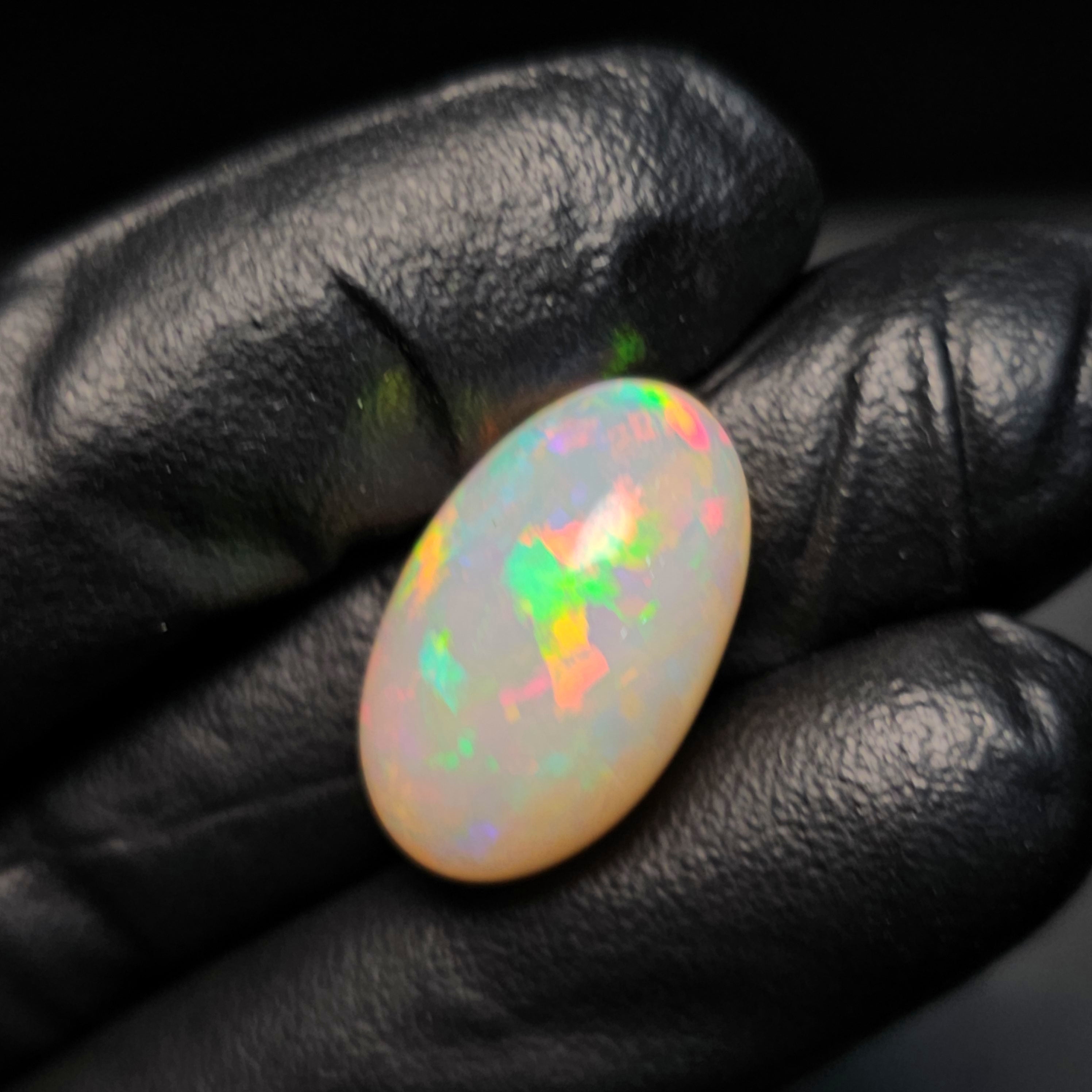 1 Pcs Of Natural Ethopian Opal Oval Shape  |WT: 12.6 Cts|Size: 21X13mm - The LabradoriteKing