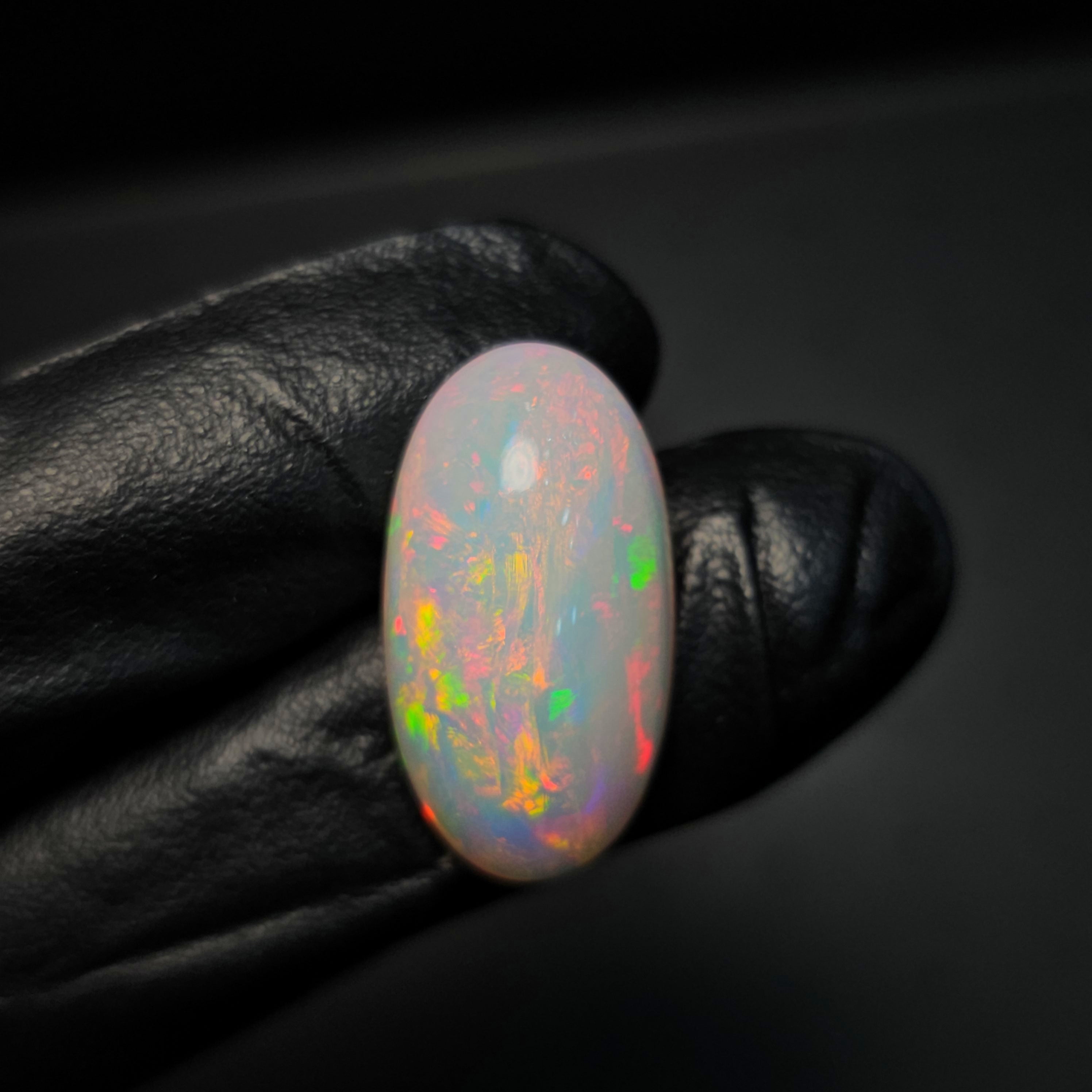 1 Pcs Of Natural Ethopian Opal Oval Shape  |WT: 12.9 Cts|Size: 24x13mm - The LabradoriteKing