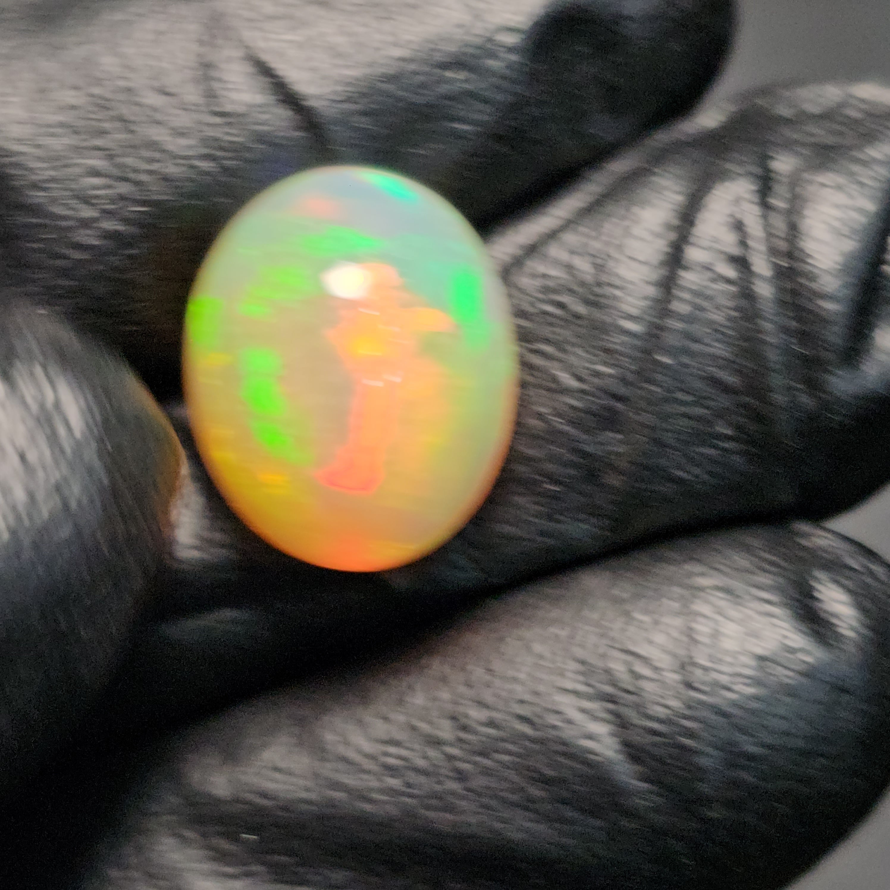 1 Pcs Of Natural Ethopian Opal Oval Shape  |WT: 8.2 Cts|Size:15x12mm - The LabradoriteKing