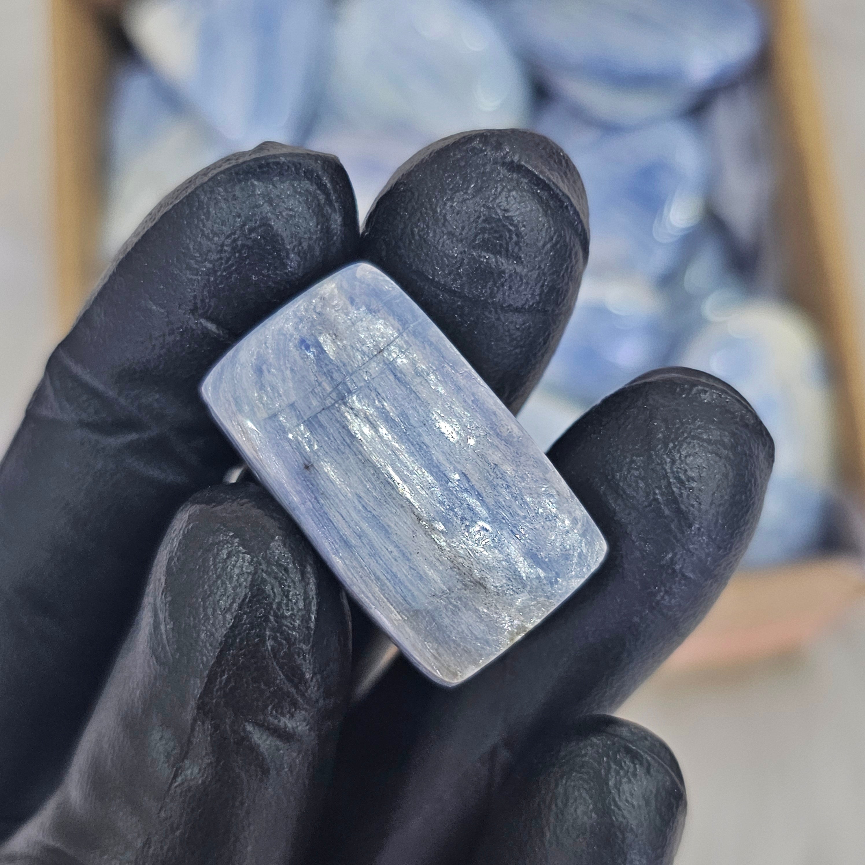 500 Grams of Kyanites Blue | 20-30 Pcs Approx |  1" - 3" Inches - The LabradoriteKing