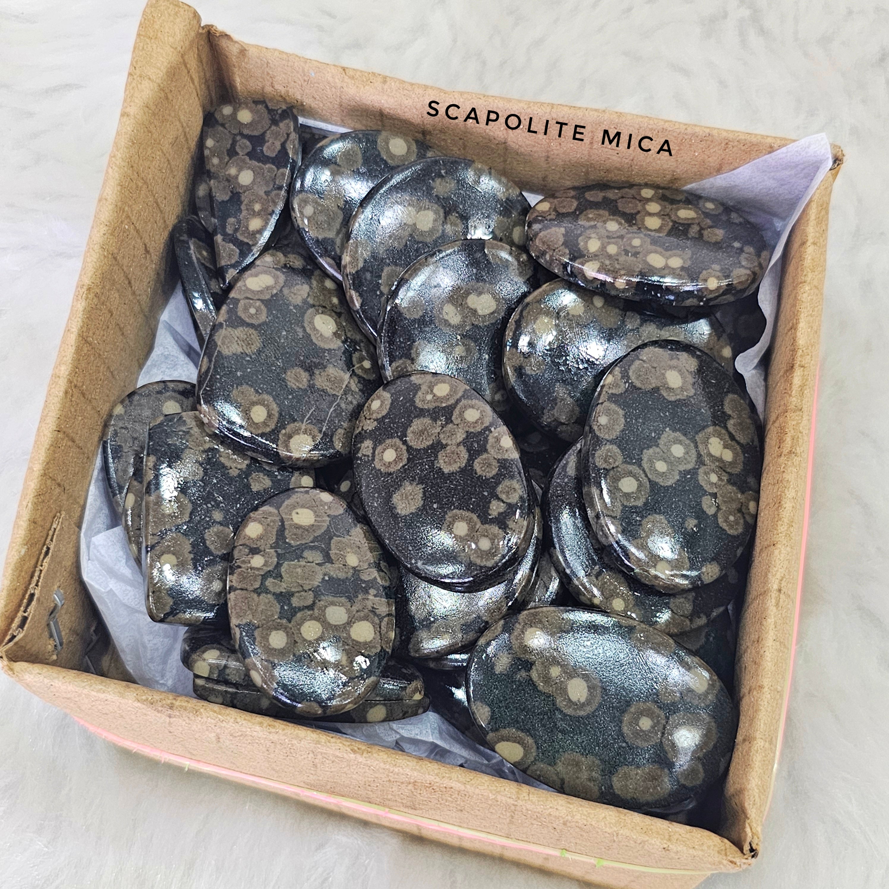 500 Gram of Scapolite Mica | 40 Pcs Approx | 1" to 3" Inches - The LabradoriteKing
