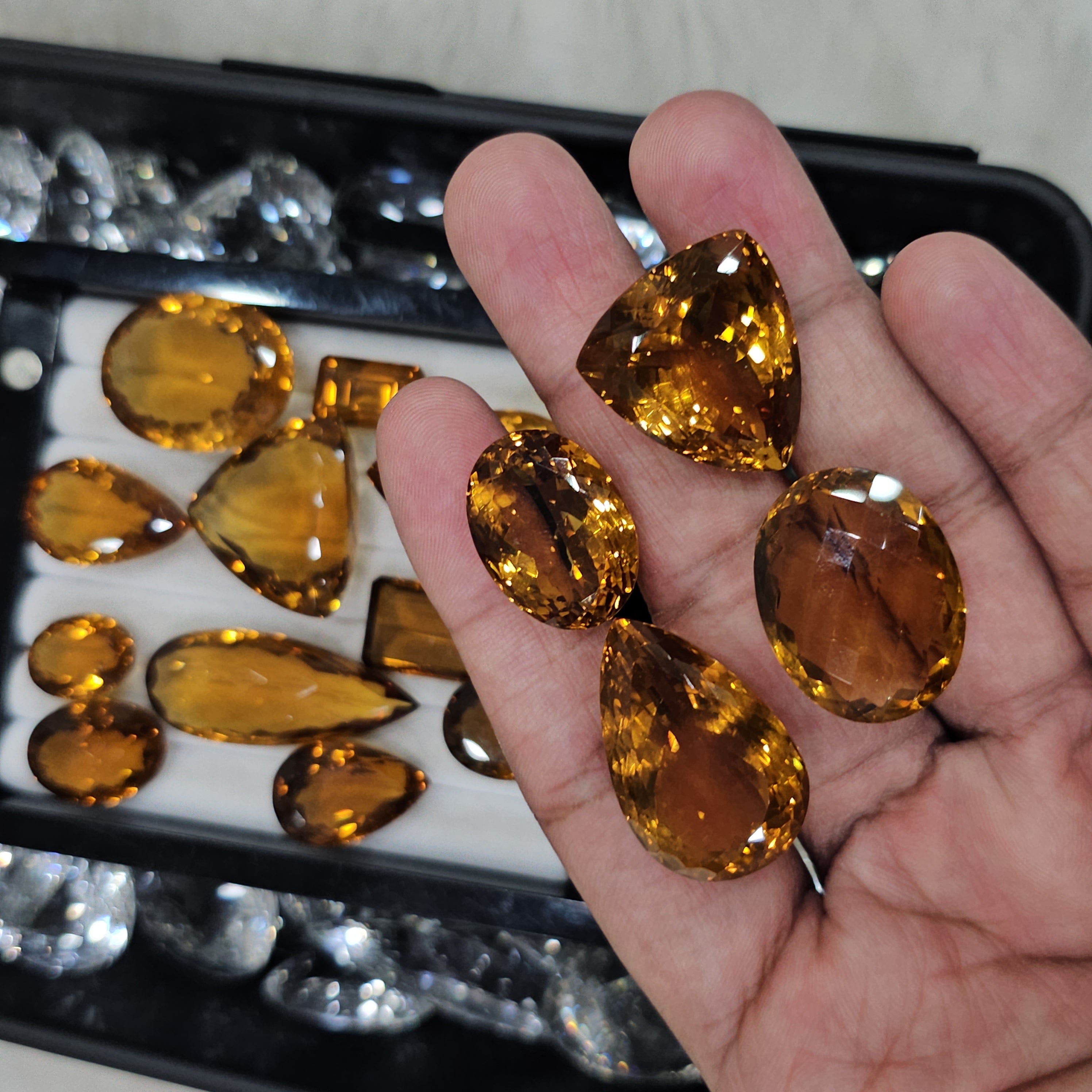 5 Pcs of Deep Honey Quartz | 15-30mm sizes - The LabradoriteKing