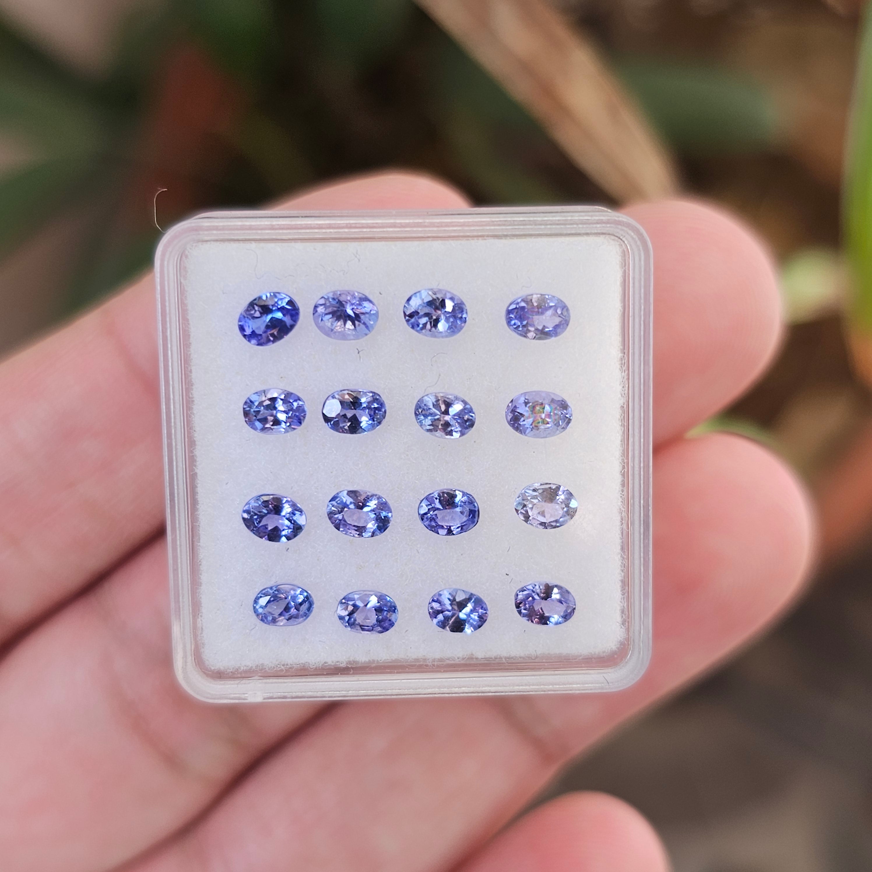 16 Pcs Oval Cut Natural Tanzanite Gemstone | Size: 4x3mm - The LabradoriteKing