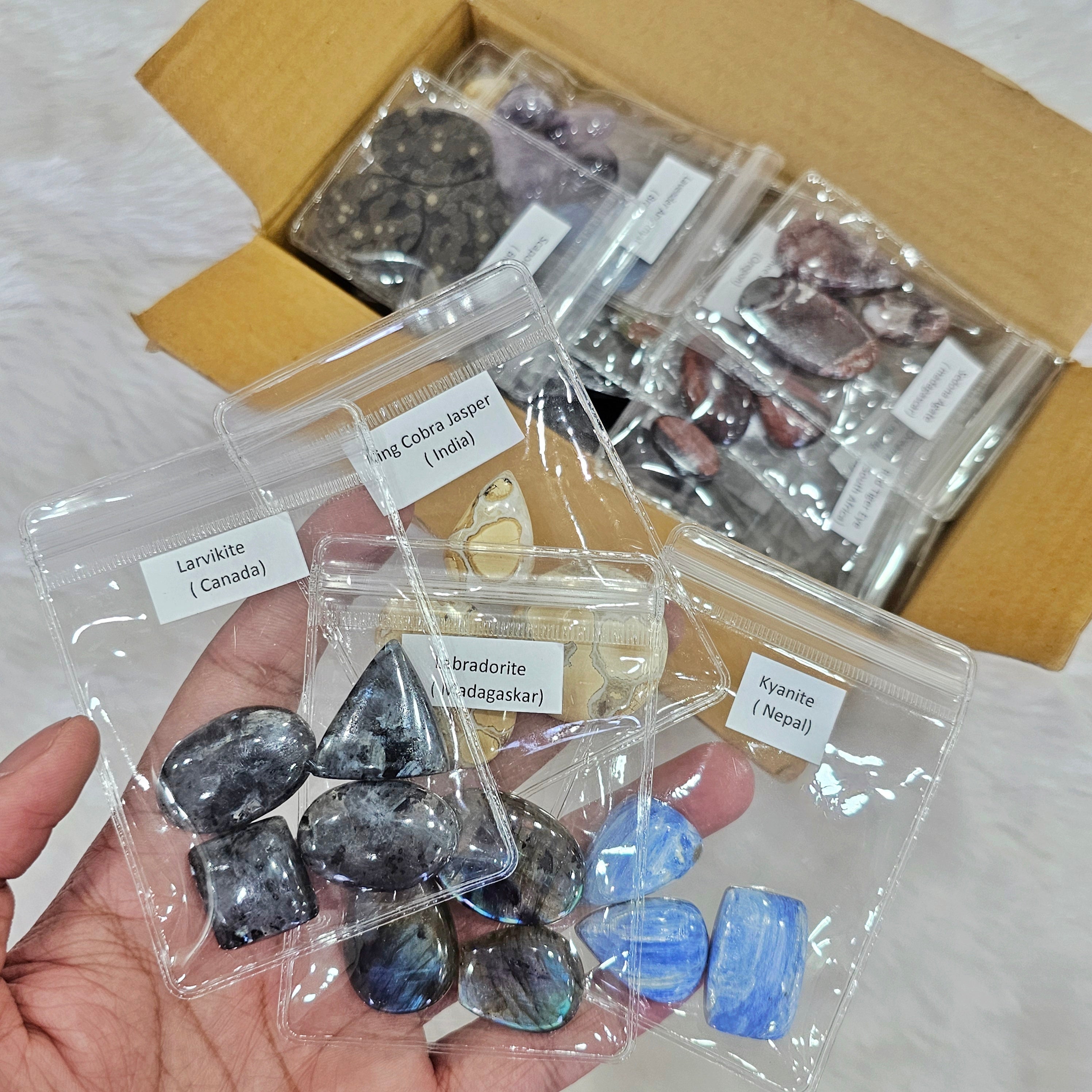 40 sets of Cabochons | V3.0 | Labeled | 1KG Box | 100+ Stones - The LabradoriteKing