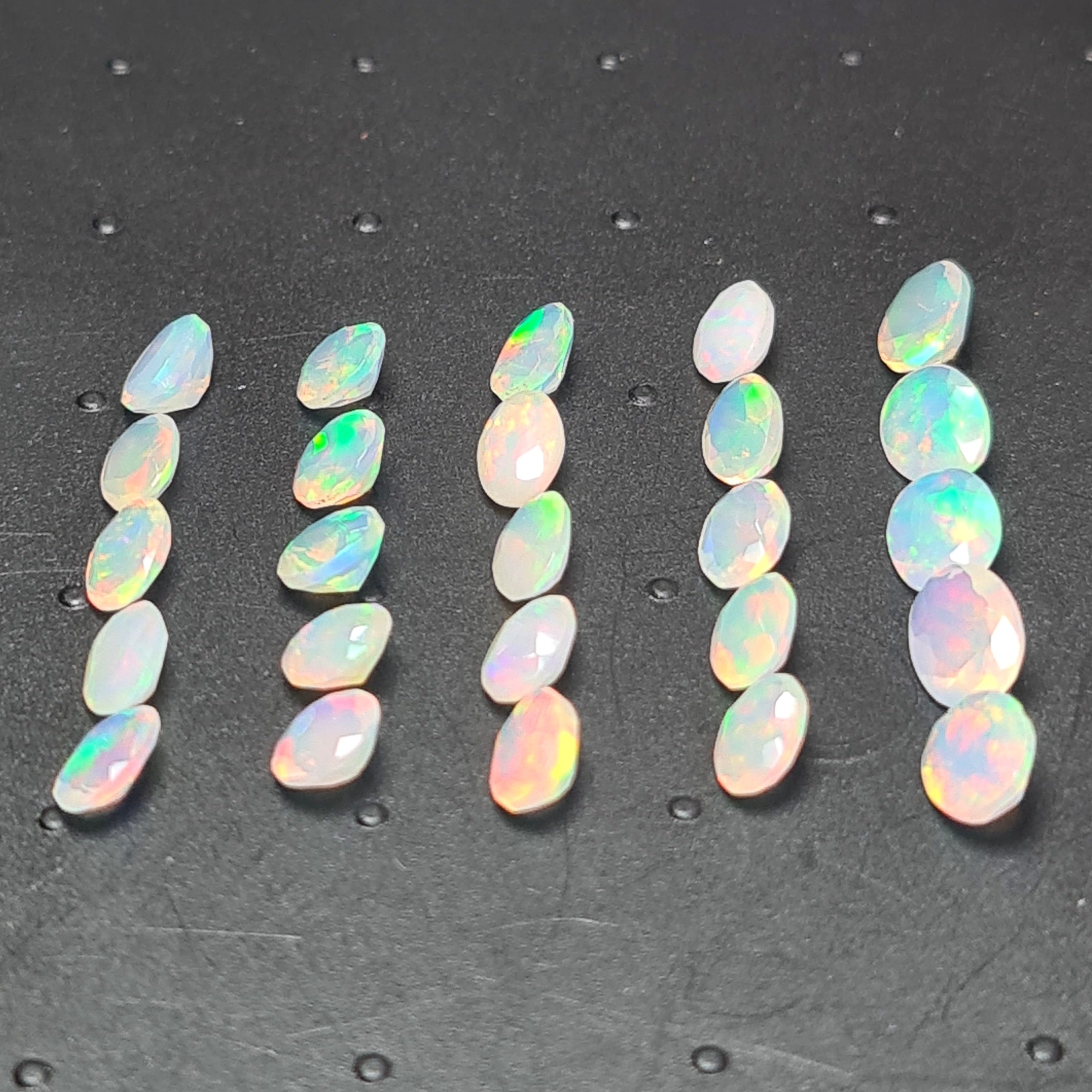 25 pcs Natural Ethiopian Opal Faceted  | Oval & Round | Size:5-7mm - The LabradoriteKing