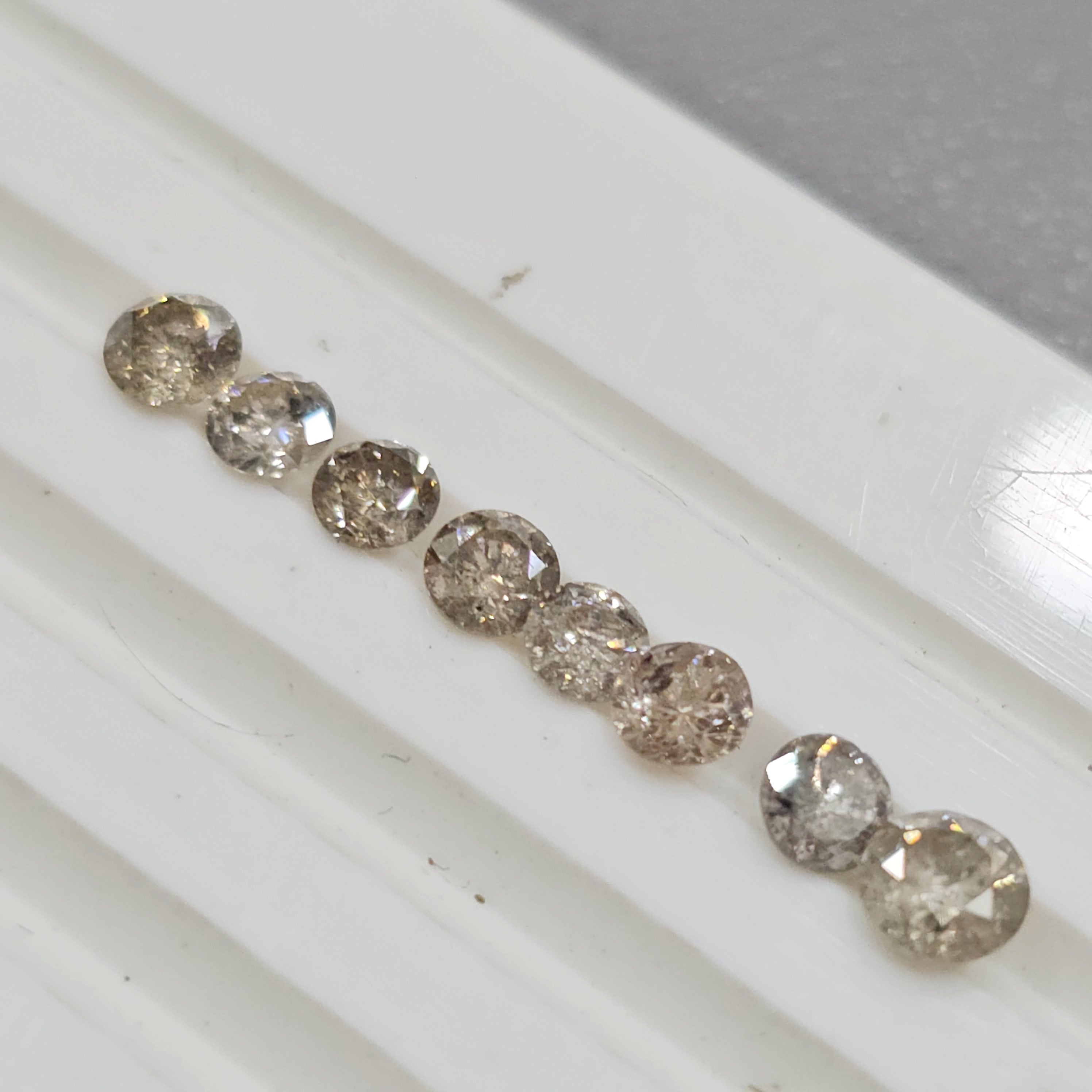 1 Carat scoop of Salt and Pepper Diamonds | 2.5-3mm | 14 Pcs Approx - The LabradoriteKing