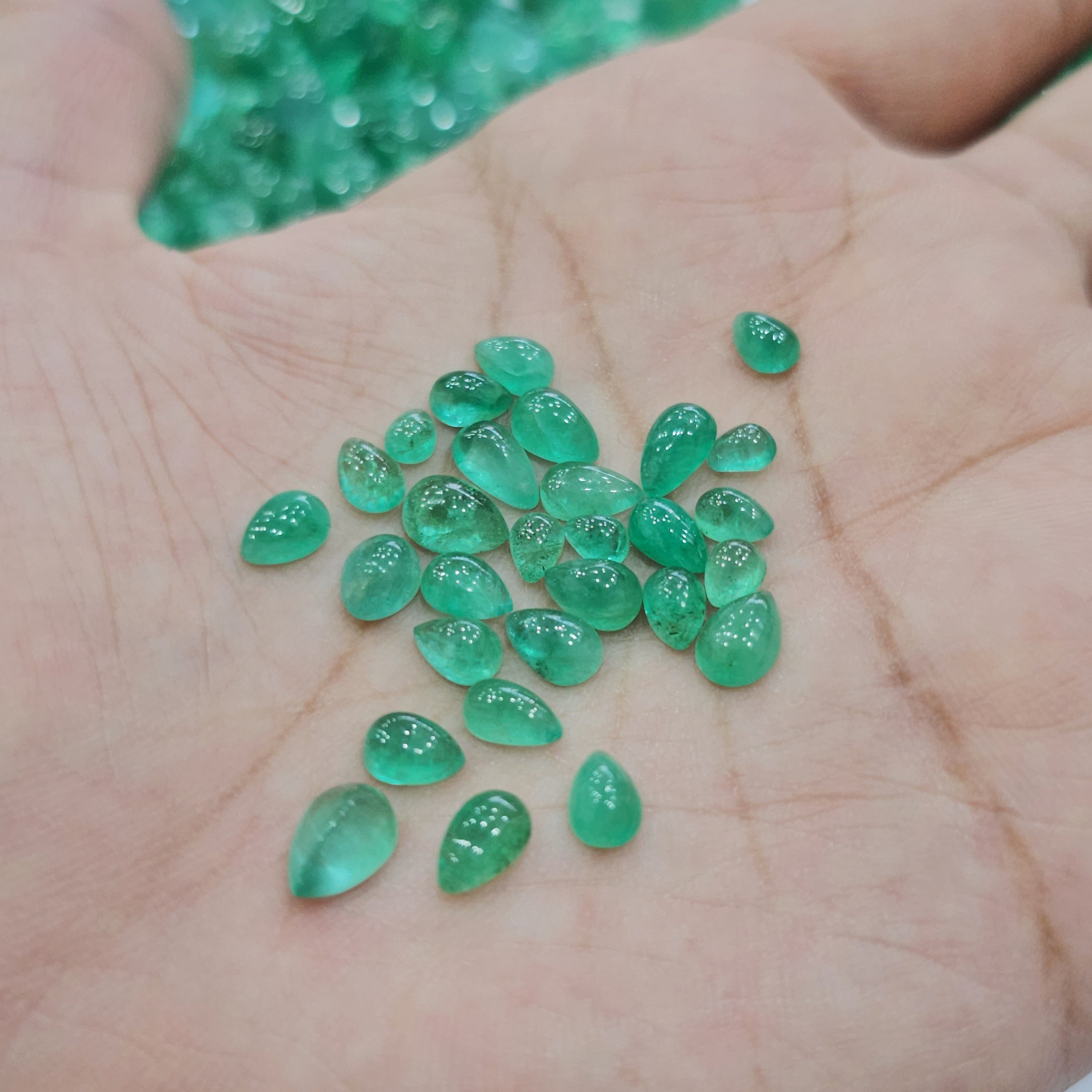 10 Pcs Colombian Emerald Cabochons | Teardrops and Ovals - The LabradoriteKing