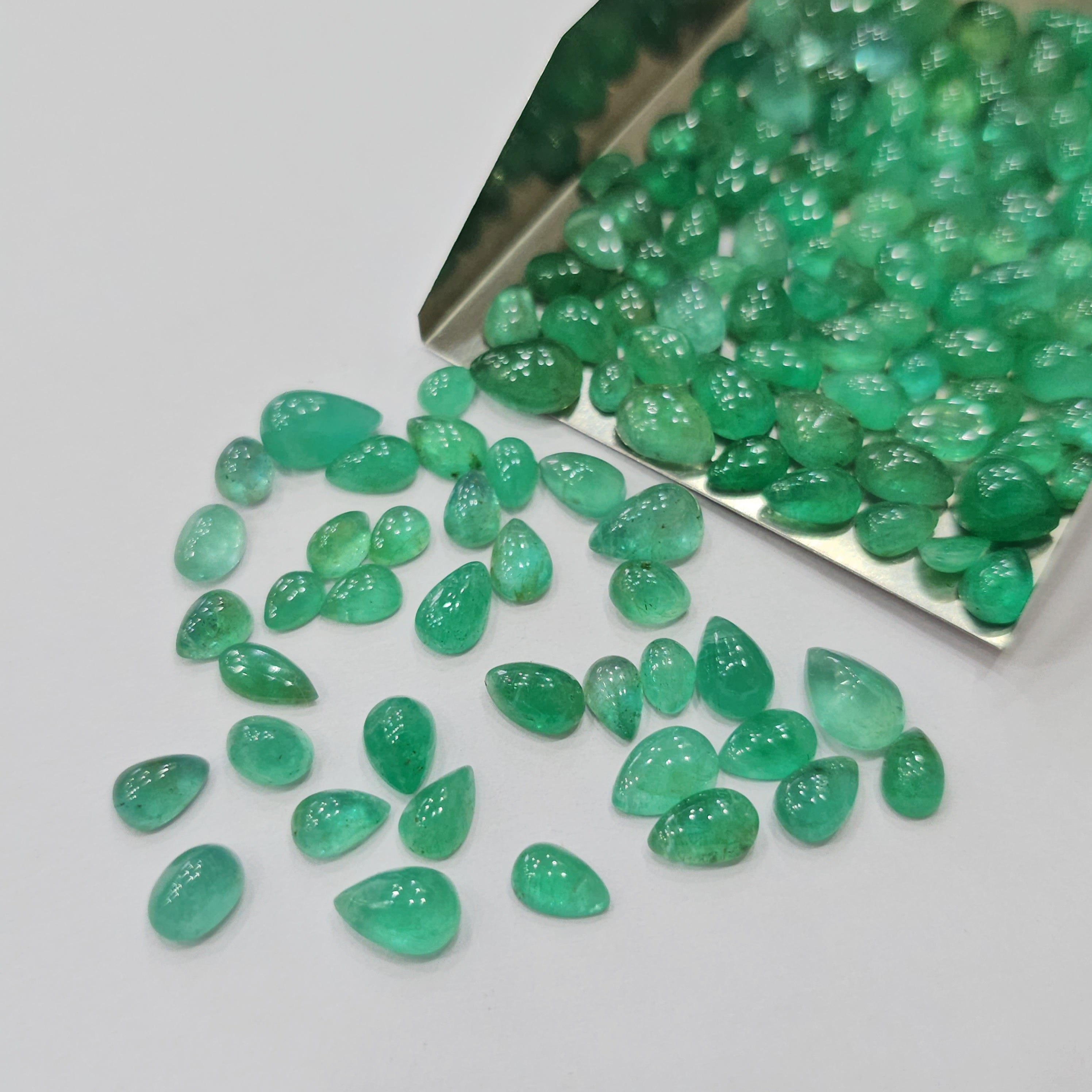 10 Pcs Colombian Emerald Cabochons | Teardrops and Ovals - The LabradoriteKing