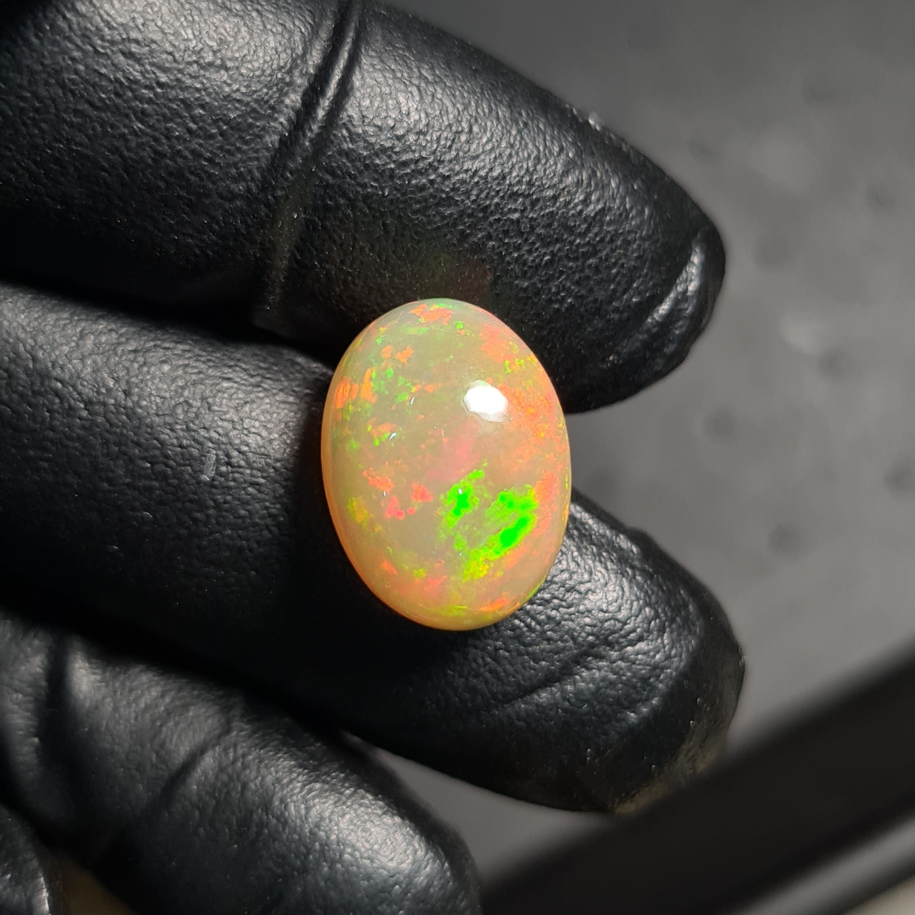 1  Pcs Of Natural Ethopian Opal  | Oval Shape | Size: 16x12mm - The LabradoriteKing