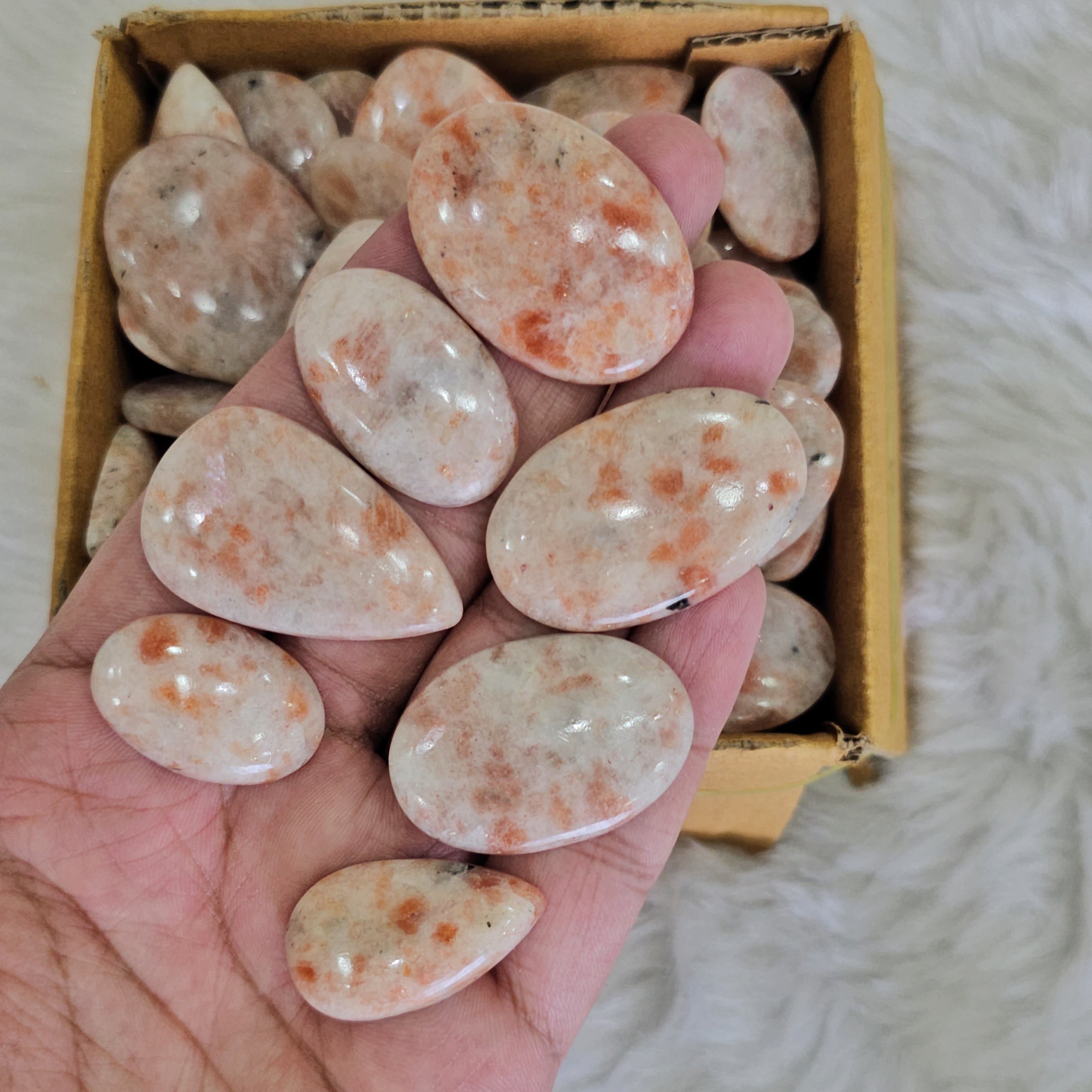 500 Gram box of Sunstones  Cabochons | 40-50 Pcs - The LabradoriteKing