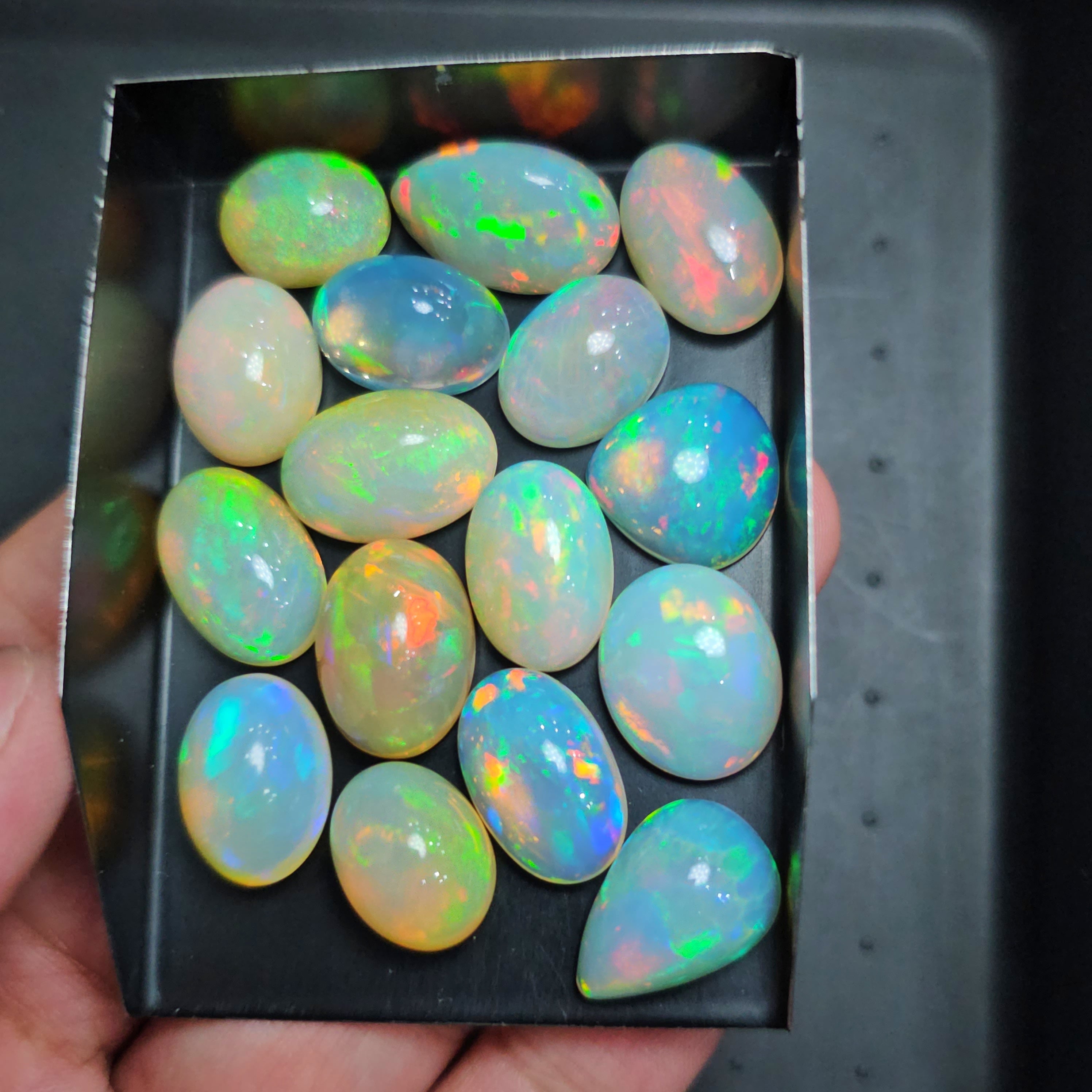 1 Pcs Random Pick Natural Ethiopian Opal | 6-8Cts | Sizes: 16-18mm - The LabradoriteKing