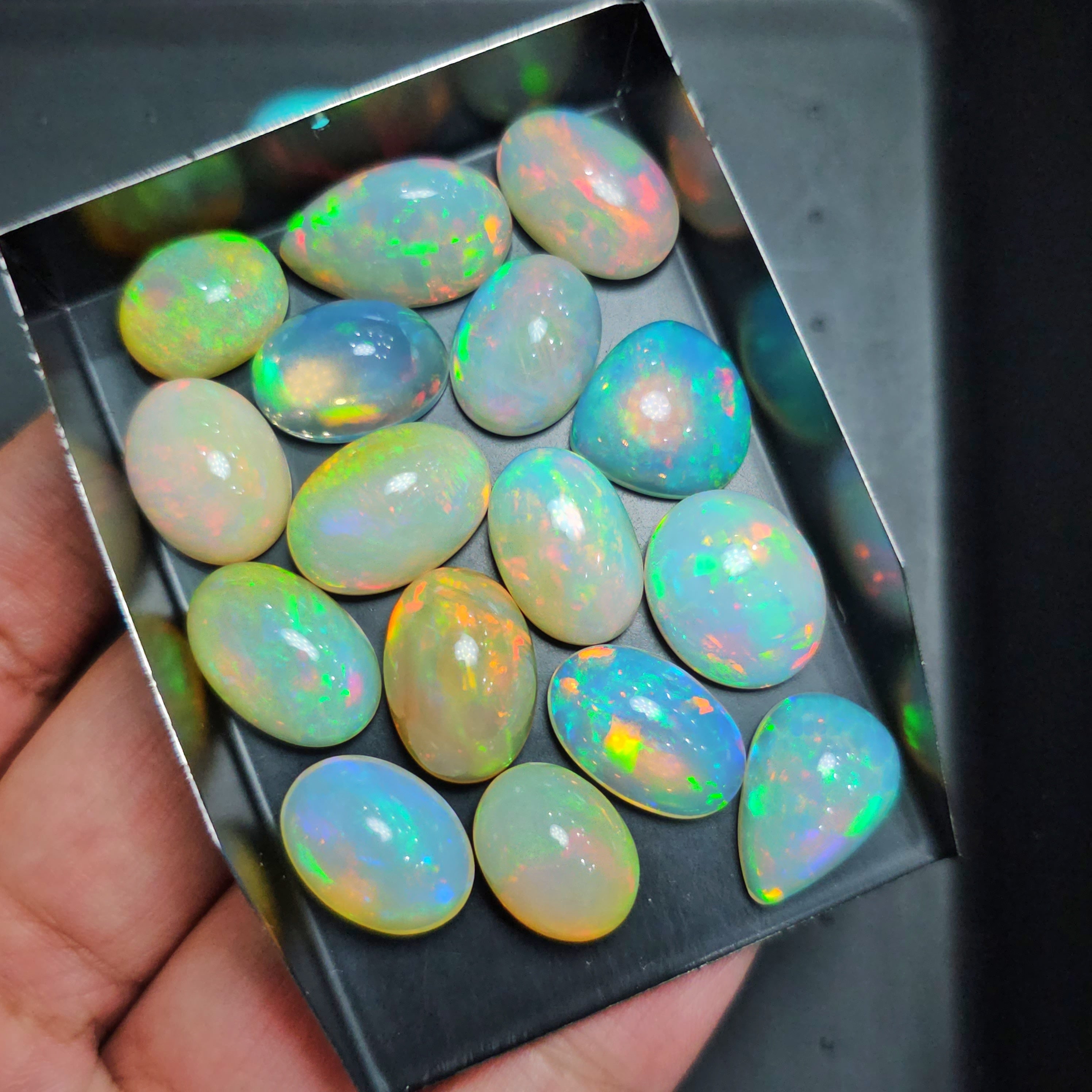 1 Pcs Random Pick Natural Ethiopian Opal | 6-8Cts | Sizes: 16-18mm - The LabradoriteKing