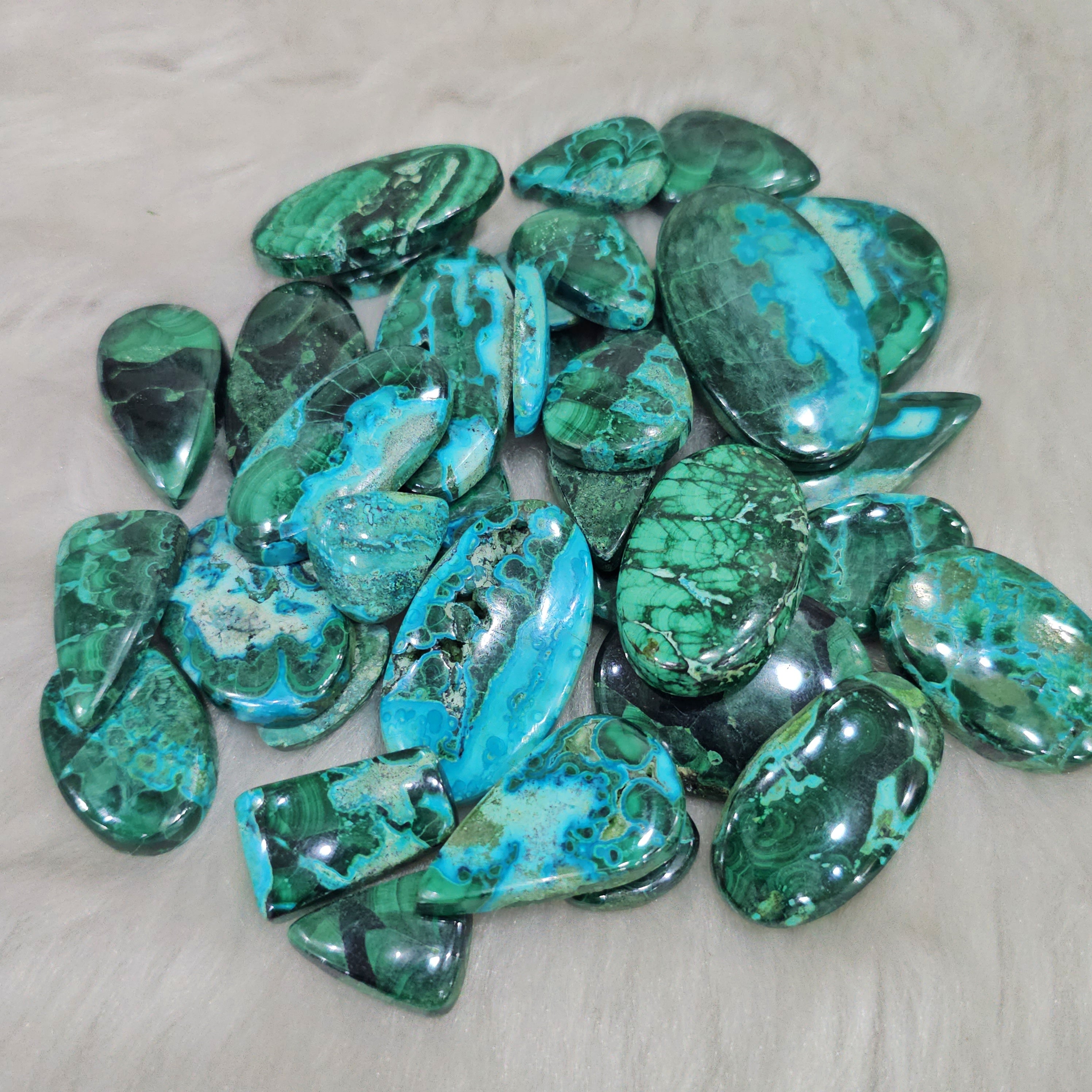 250 Gram of  Natural Malachite Chrysocolla Cabochons | 1-2" Inches | 20-25Pcs | Top Quality - The LabradoriteKing