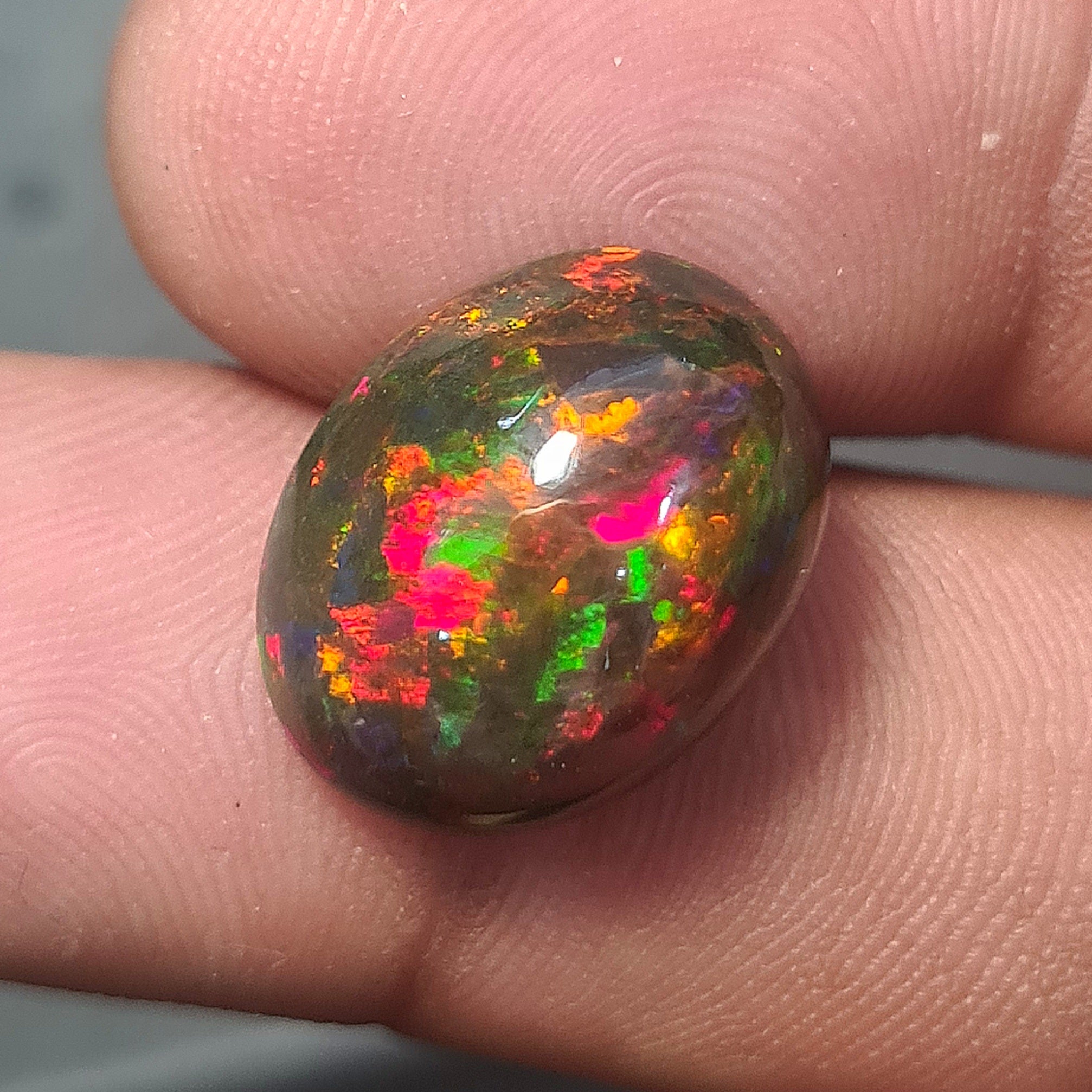 Natural Ethiopian Black Smoked Opal Cabochon| Oval Shape | Size: 16x12mm | 7.1 Cts - The LabradoriteKing