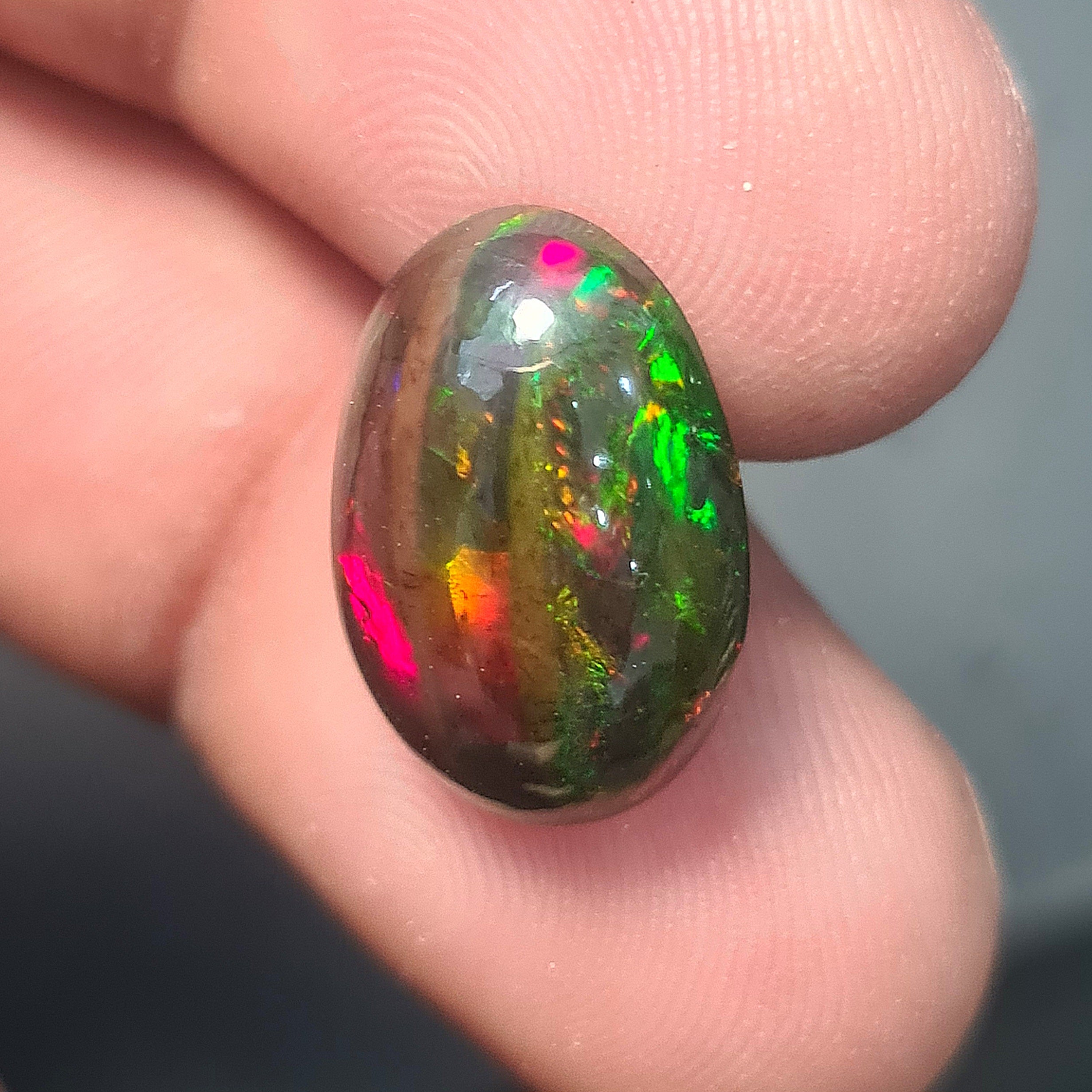 Natural Ethiopian Black Smoked Opal Cabochon| Oval Shape | Size: 17x12mm | 6.2 Cts - The LabradoriteKing