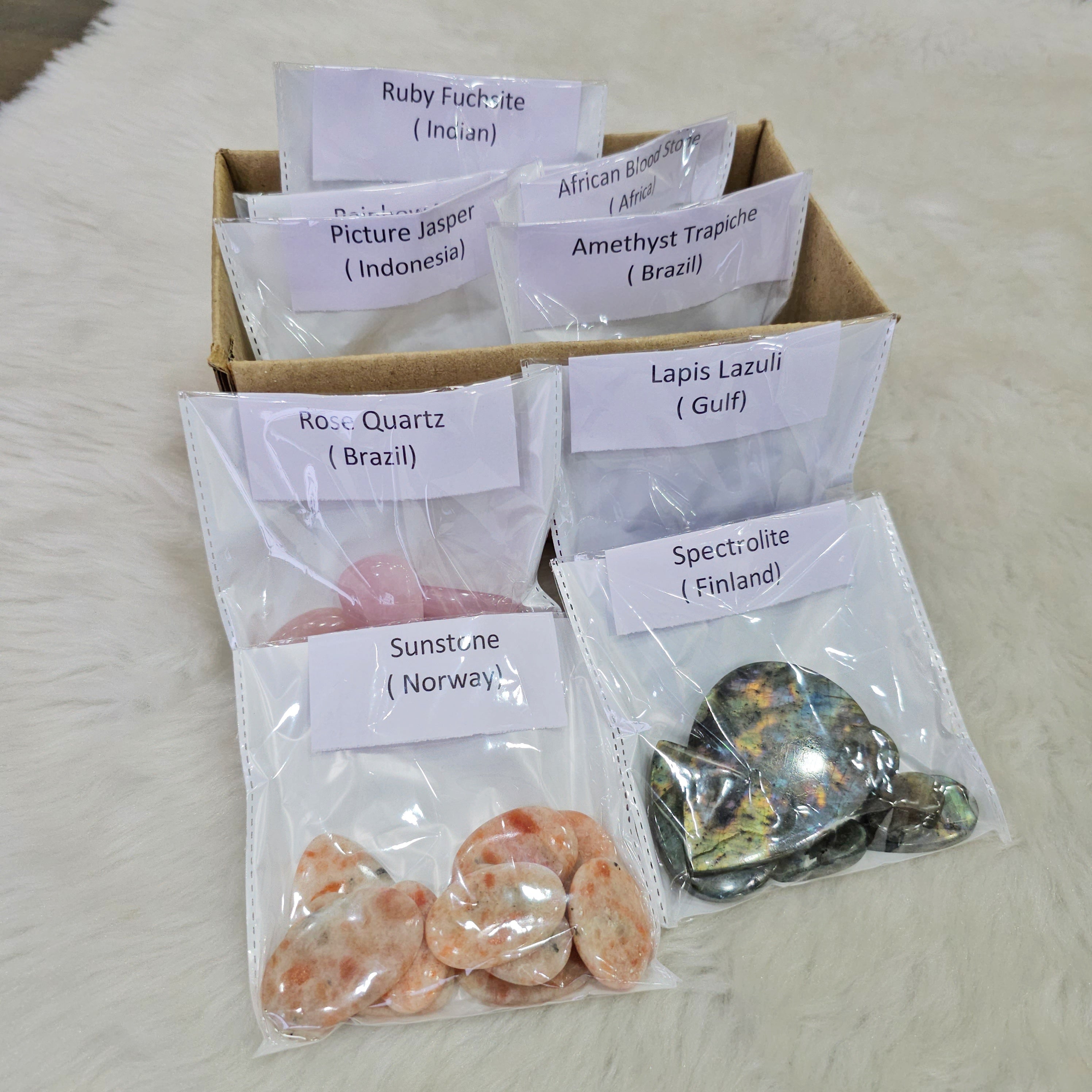 August edition Box | 10 Sets of Cabochons | Labeled | Sunstone, Trapiche Amethyst and More - The LabradoriteKing