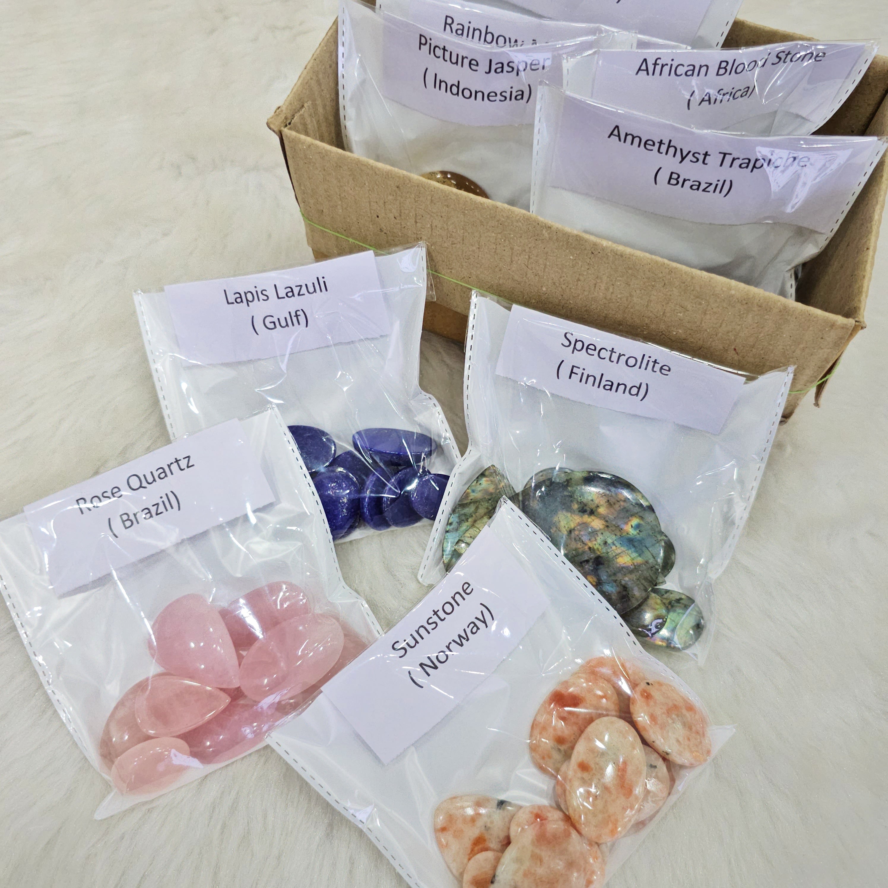 August edition Box | 10 Sets of Cabochons | Labeled | Sunstone, Trapiche Amethyst and More - The LabradoriteKing