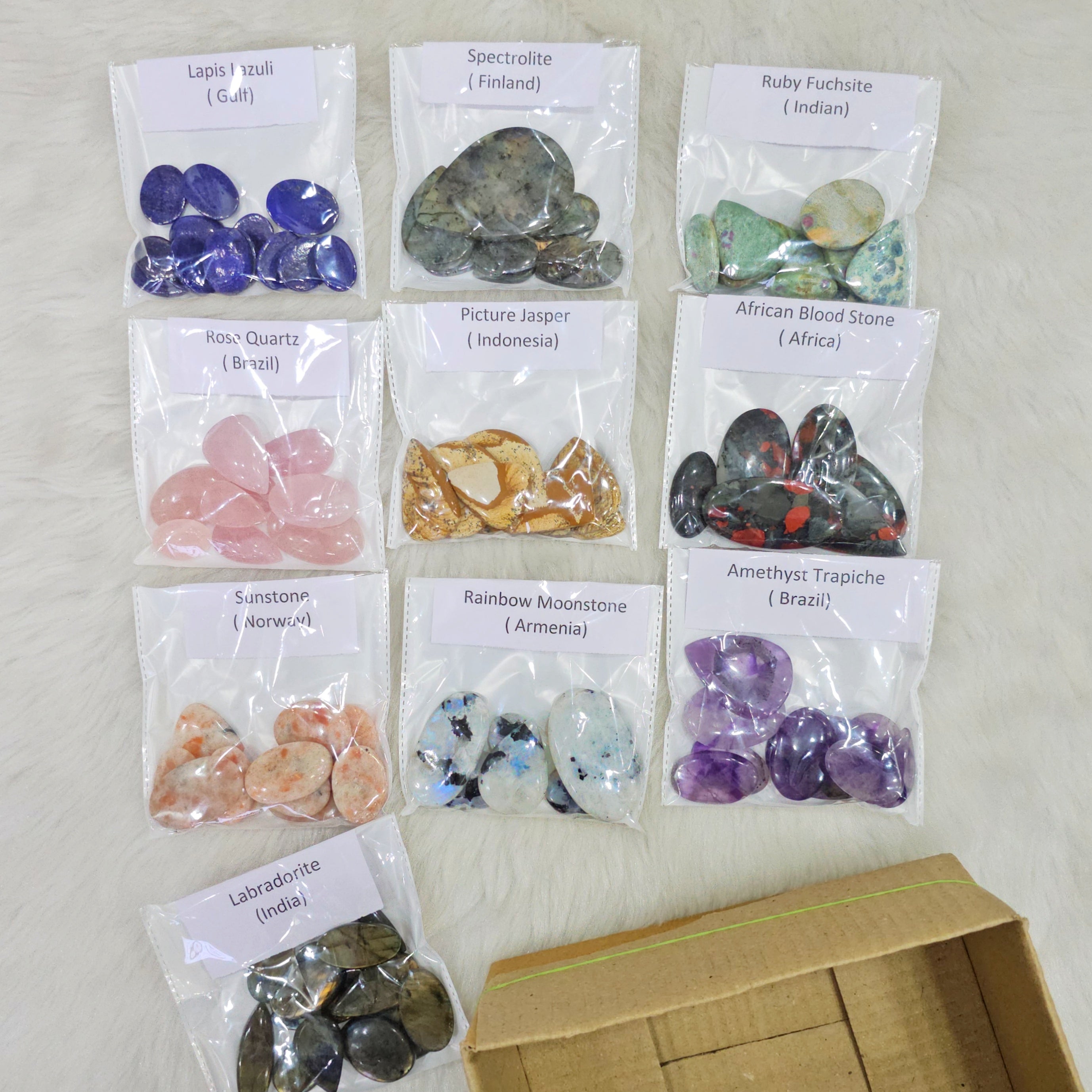 August edition Box | 10 Sets of Cabochons | Labeled | Sunstone, Trapiche Amethyst and More - The LabradoriteKing