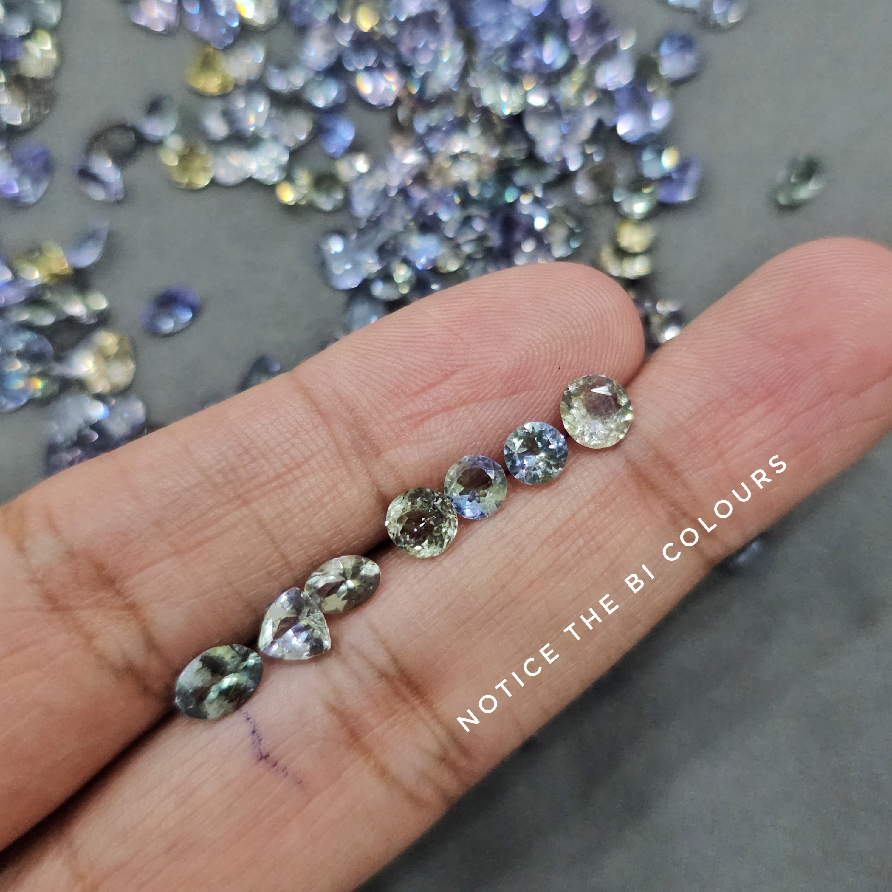 5 Carat Scoop of Unheated Tanzanites (Chameleon Bi colors) | approx 10 Pcs - The LabradoriteKing