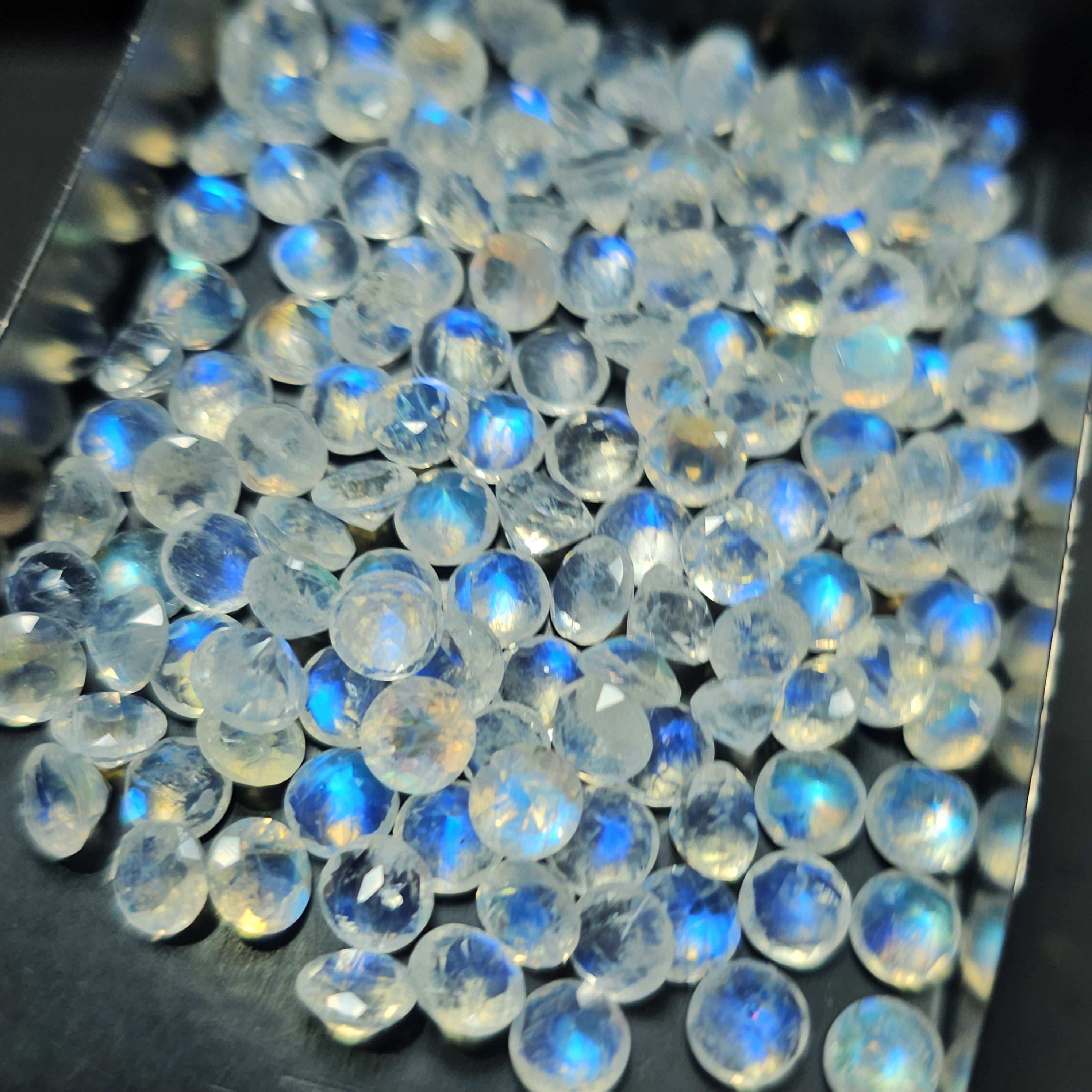 20 Pcs Faceted Rainbow Moonstone Round Shape Calibrated | Size: 5mm to 8mm - The LabradoriteKing