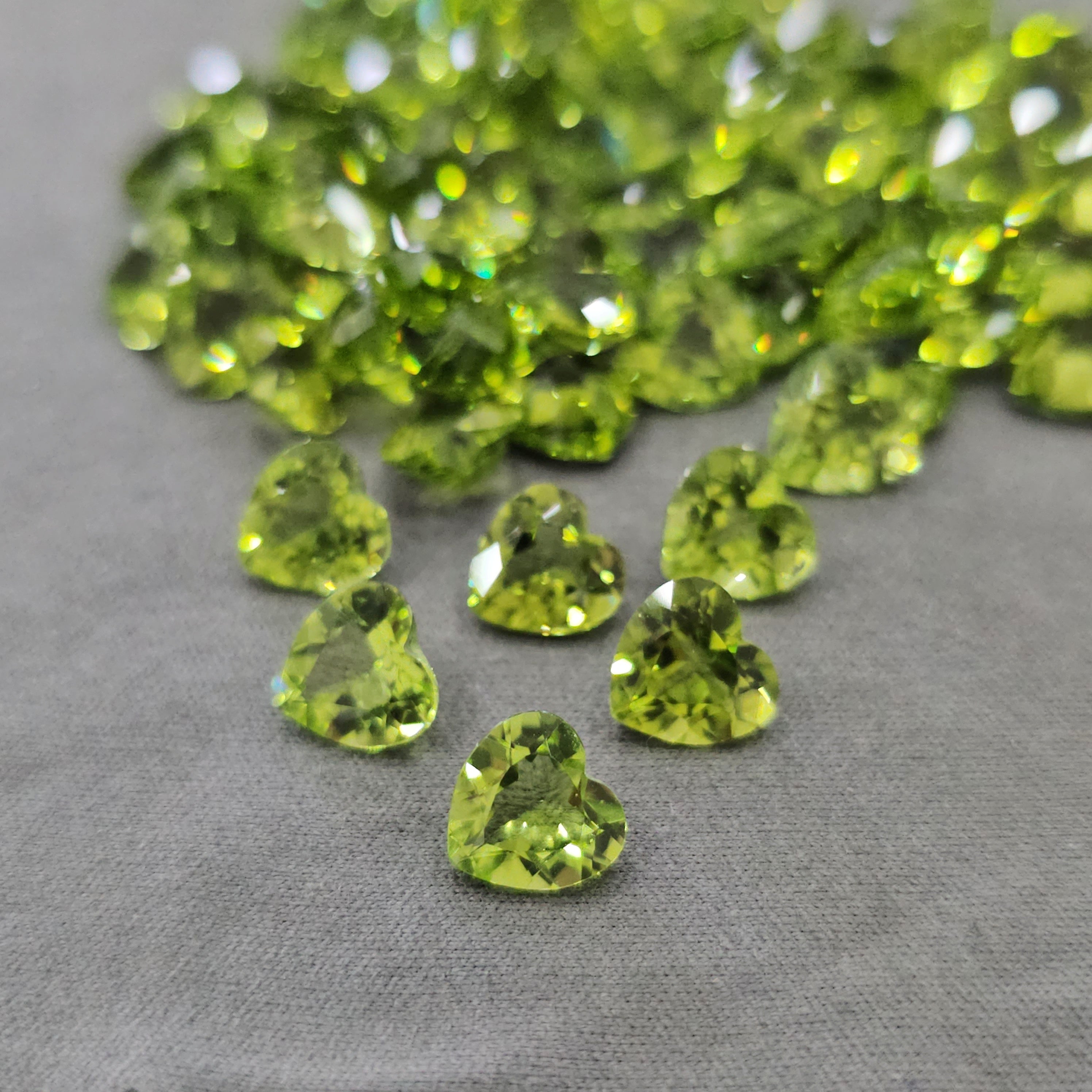 2 Pcs | Pair of Flawless Peridot Hearts | 8mm - The LabradoriteKing