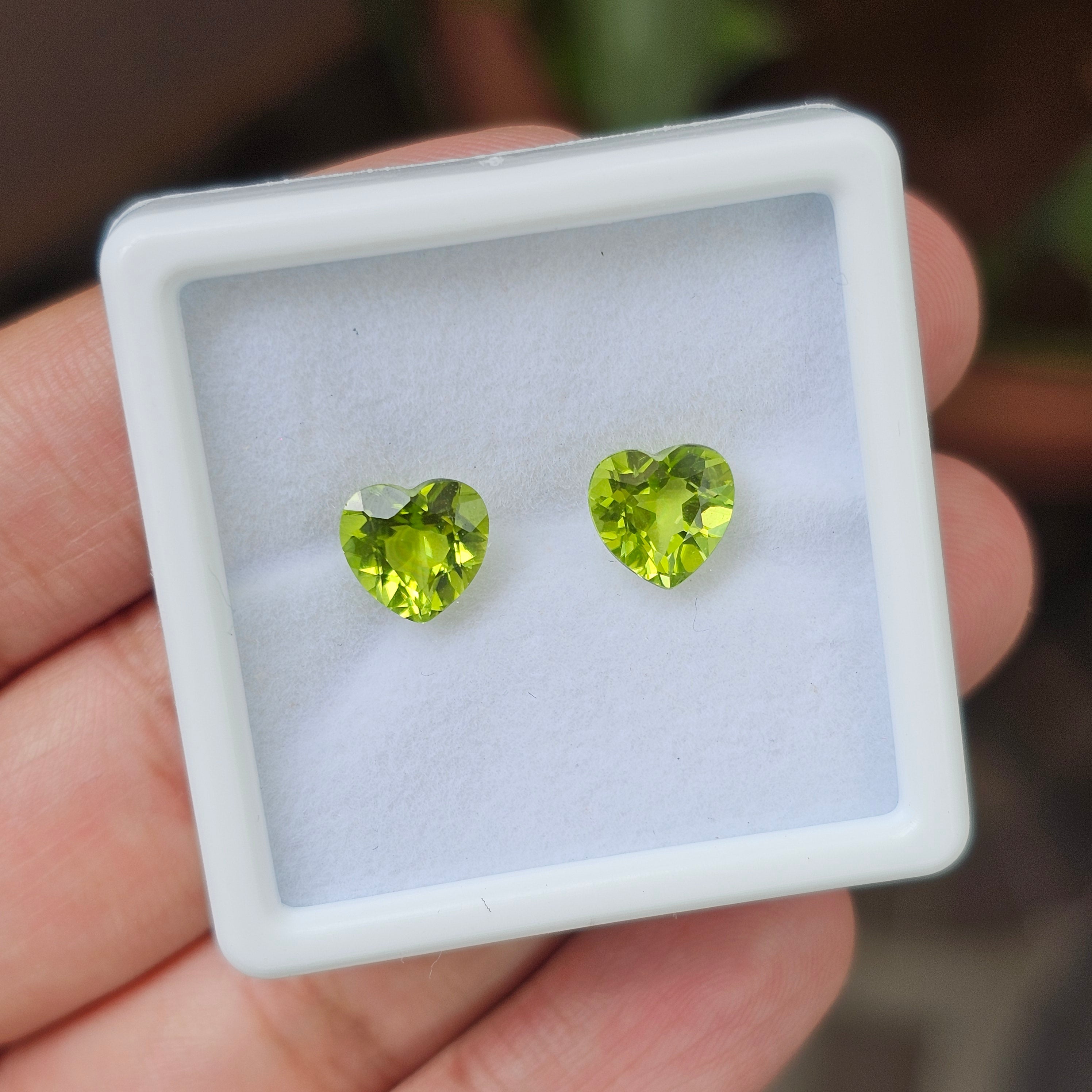 1 Pair Of Natural Peridot Faceted | Heart Shape | Size:8mm - The LabradoriteKing