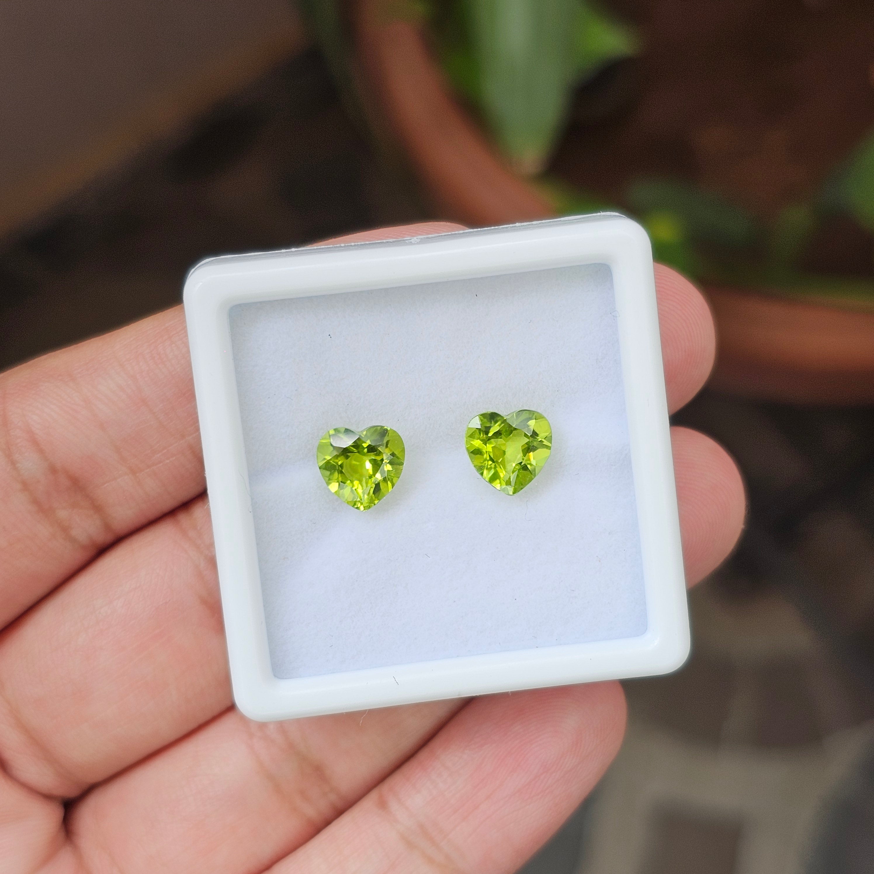 1 Pair Of Natural Peridot Faceted | Heart Shape | Size:8mm - The LabradoriteKing