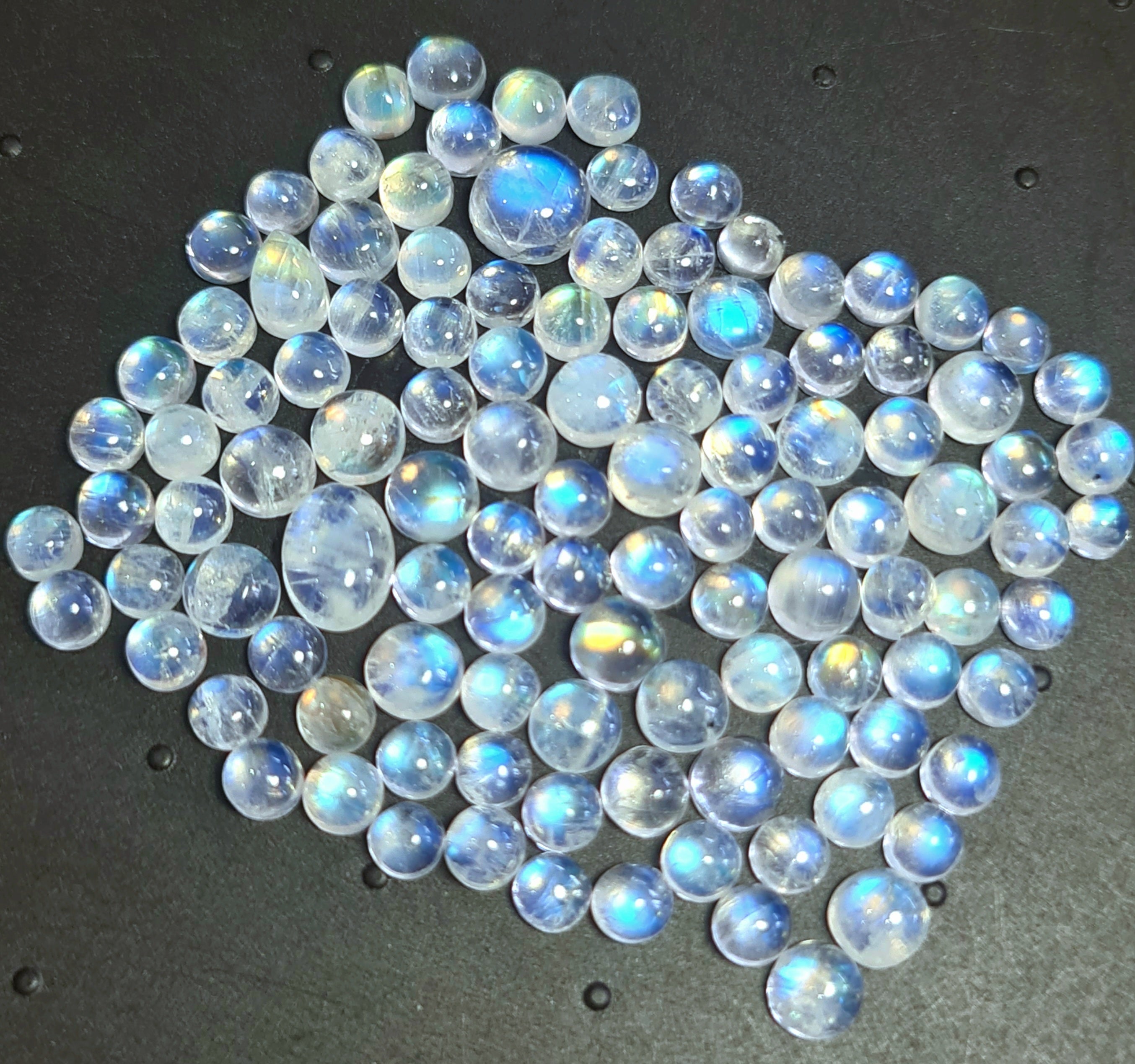 111 Pcs Natural Moonstone Cabochon Gemstone| Round,Oval & Pear Shape| 3-8mm - The LabradoriteKing