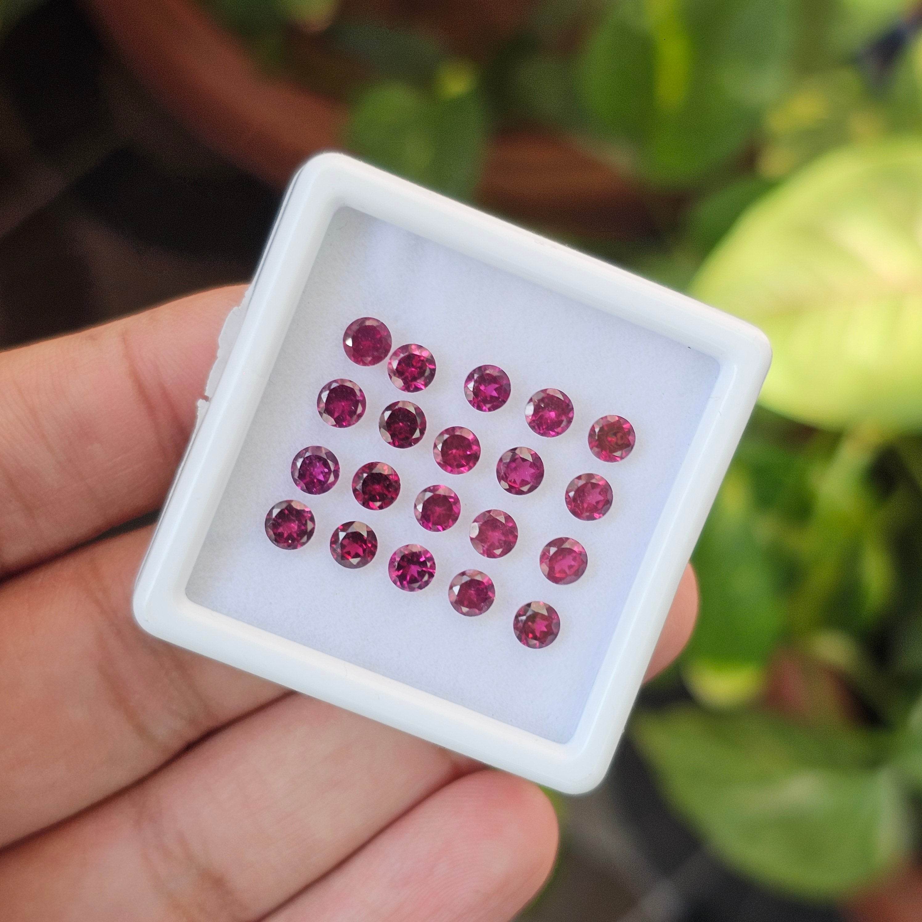 20 Pcs Of Natural Rhodolite Garnet Faceted | Shape: Round| Size: 4mm